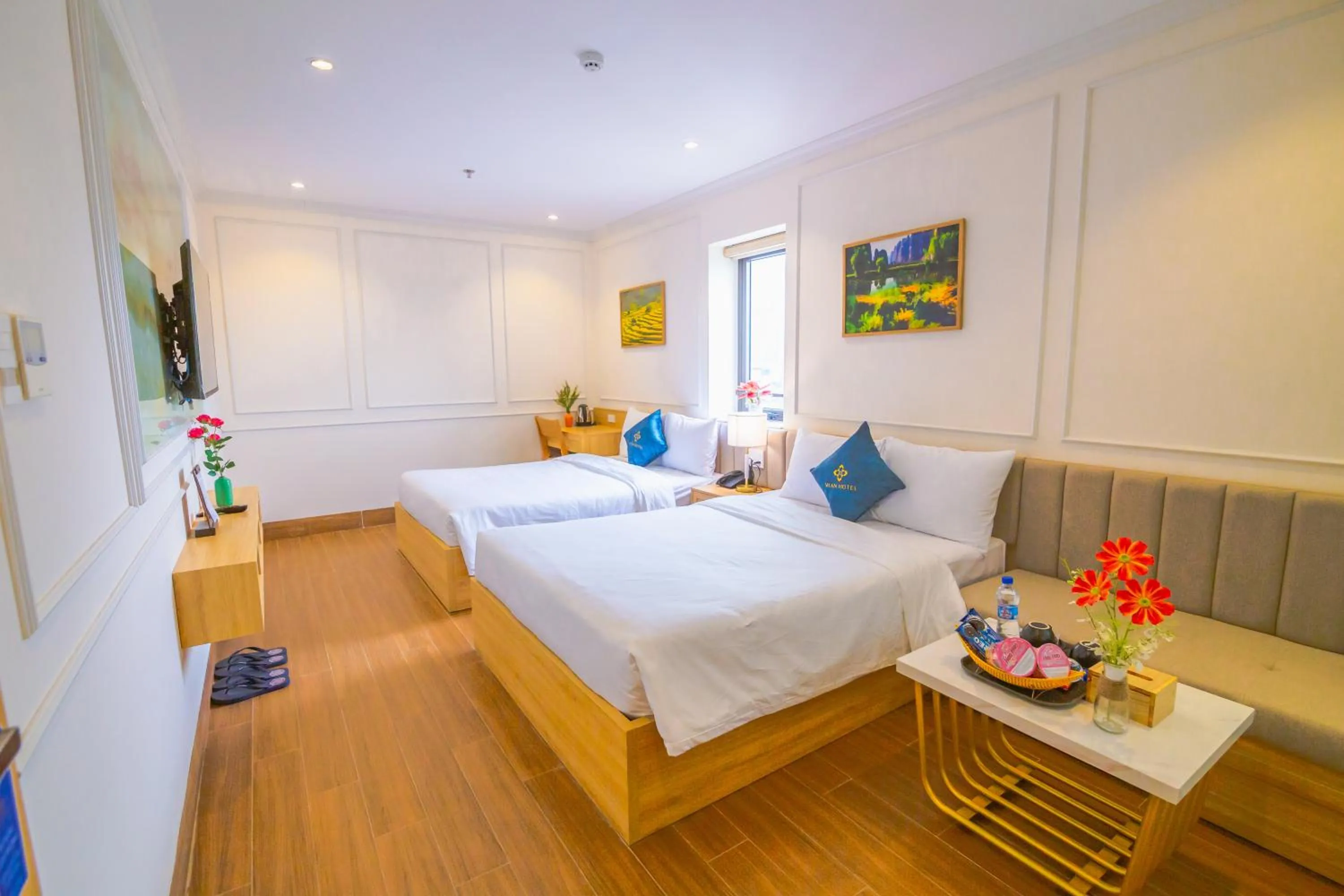 Bed in MiAn Hotel Danang - Infinity Pool