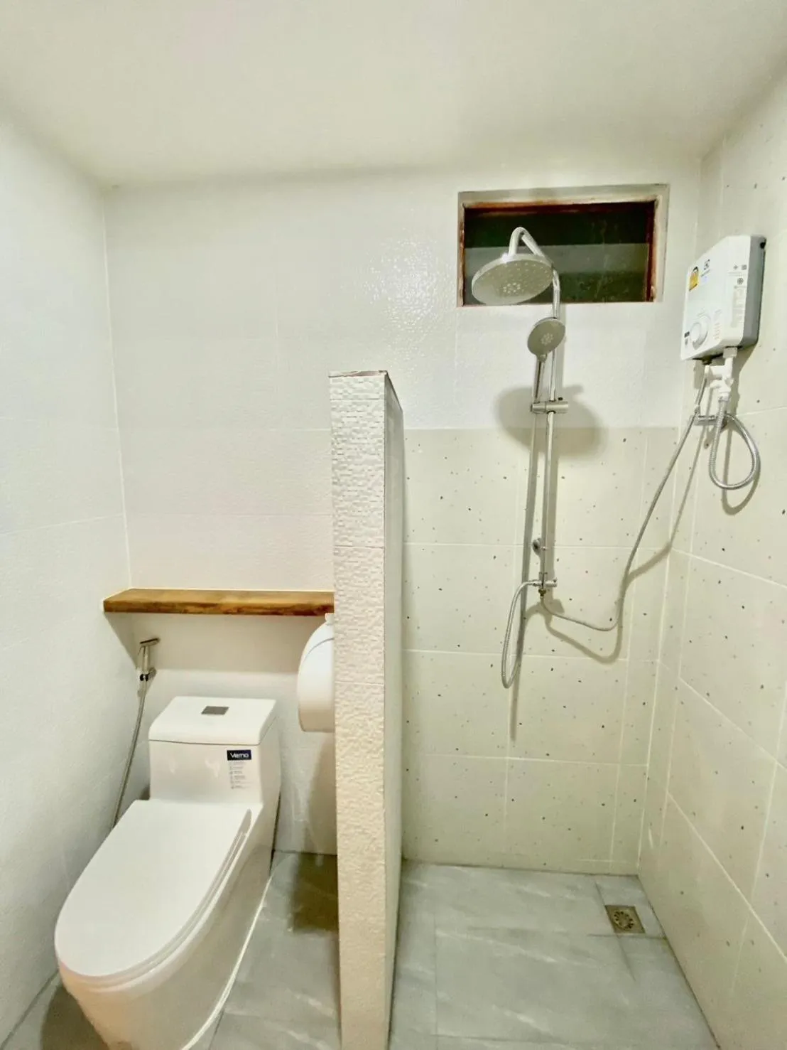 Shower in Ubox samui hostel & Bungalow - Chaweng beach