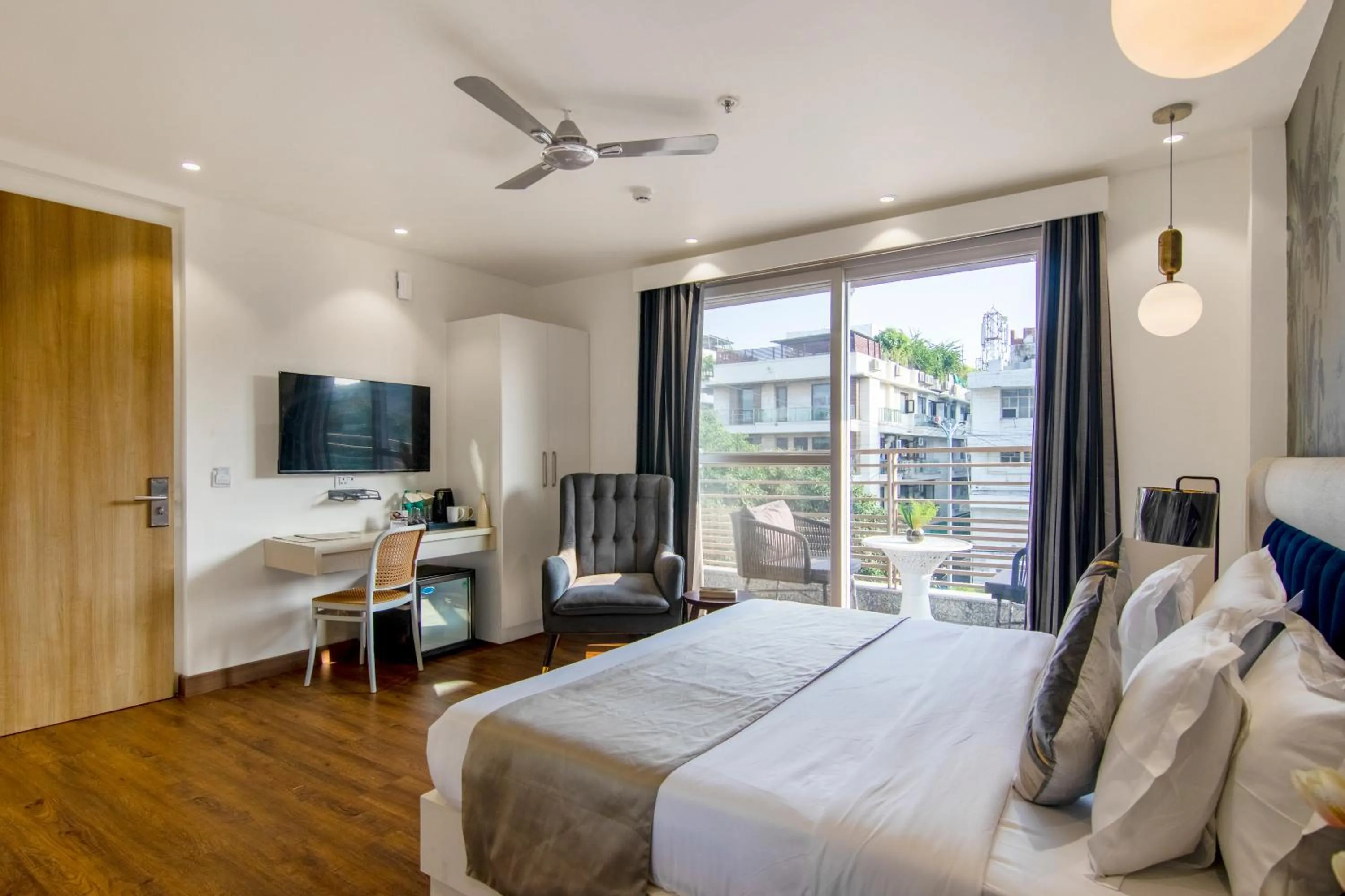 Bed in The Orion Elite - Green Park