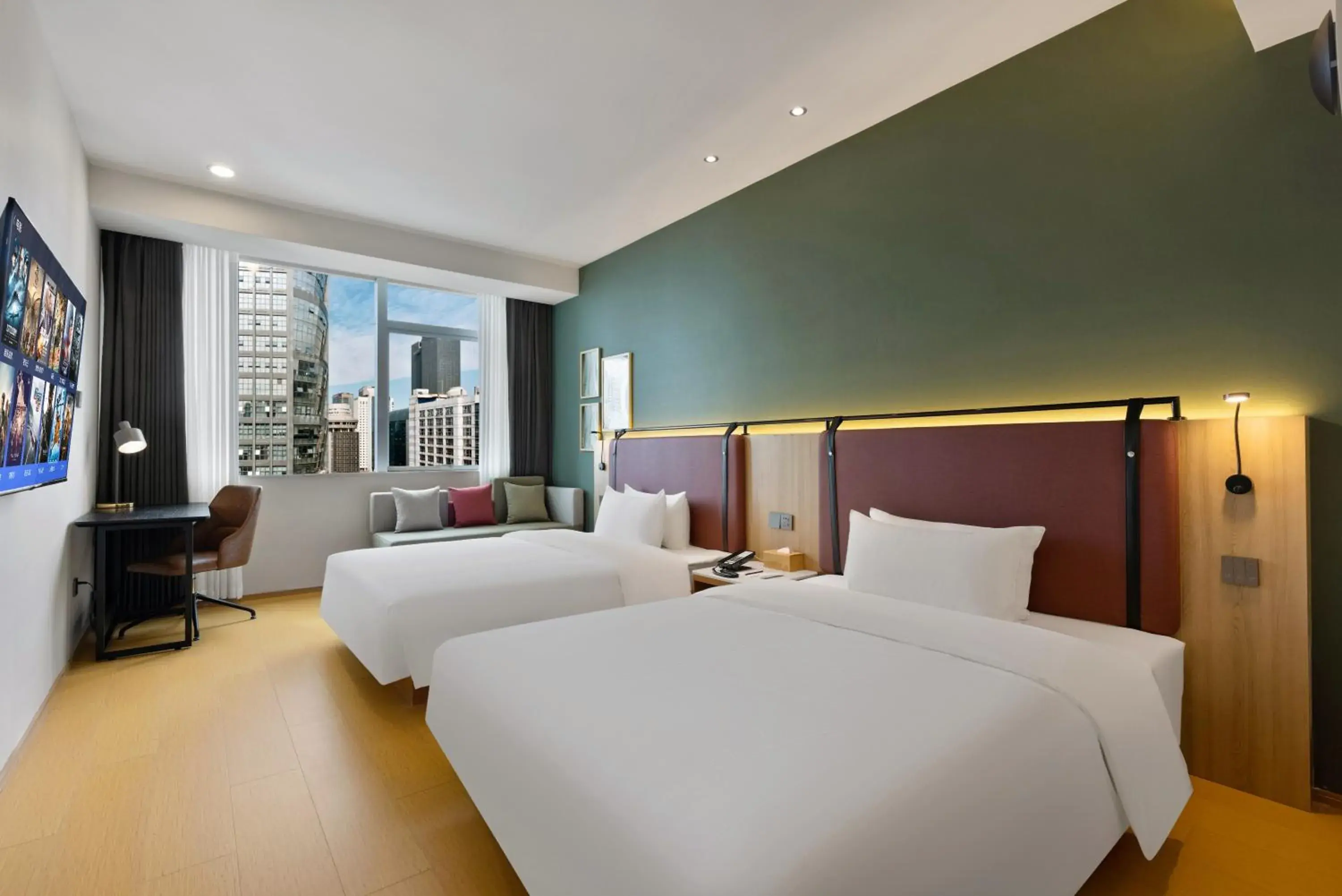 Campanile Chongqing Jiefangbei Pedestrian Street Hongya Cave Campanile Chongqing Jiefangbei Pedestrian Street Hongya Cave