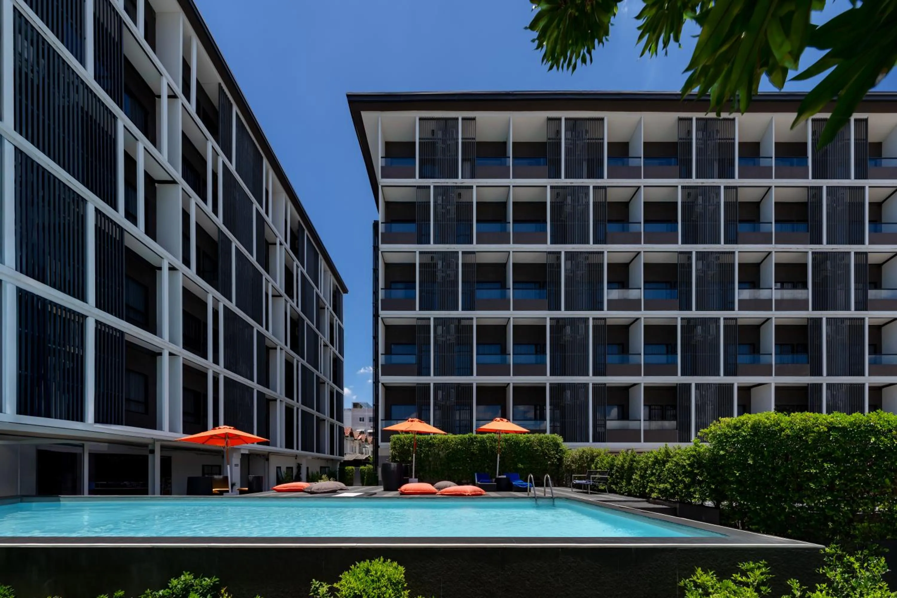 Swimming pool in Moji Don Mueang Airport Hotel - Bangkok