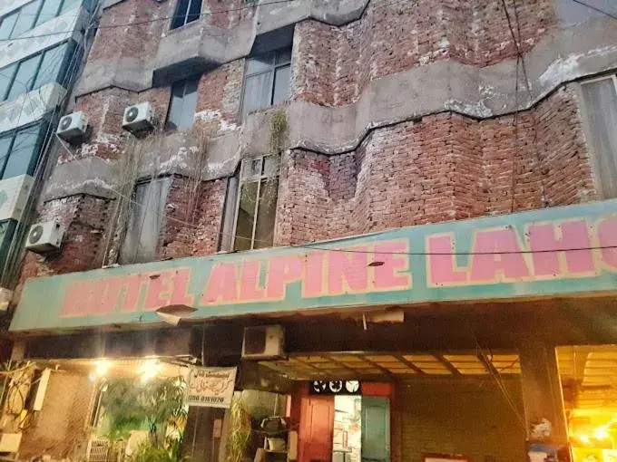 Alpine Hotel Alpine Hotel