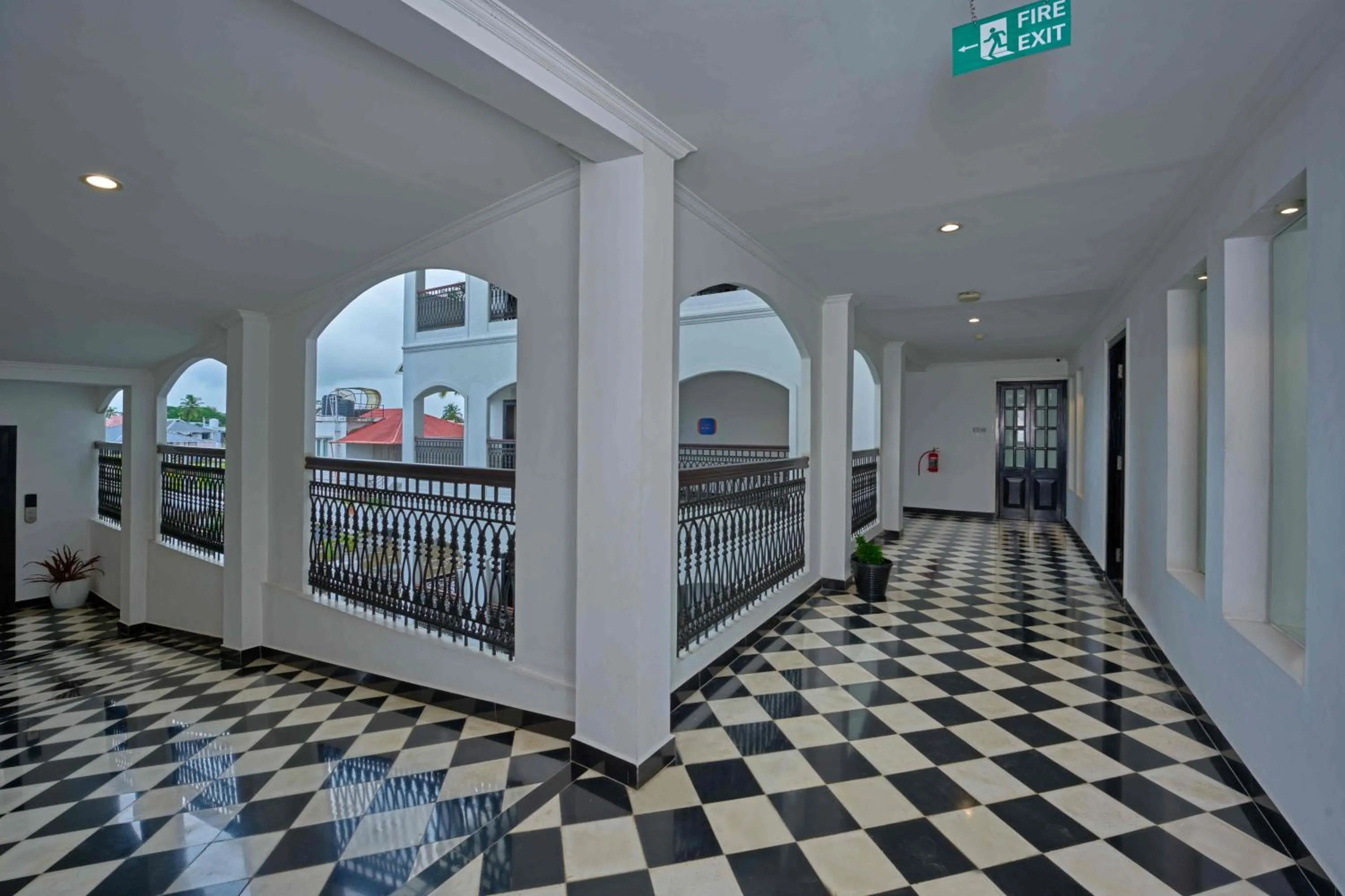 Property building in The Old Court House By Abad