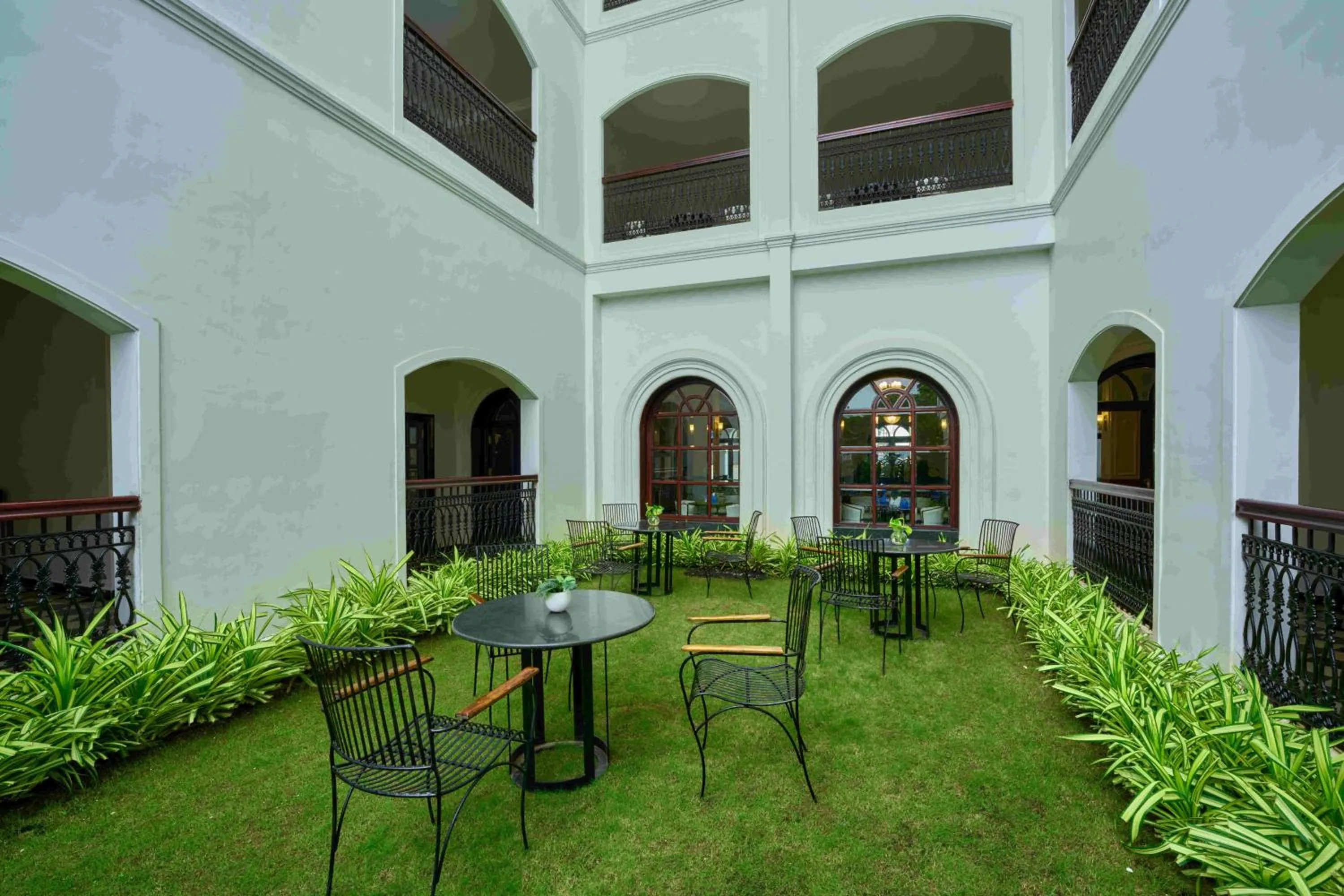 Garden in The Old Court House By Abad