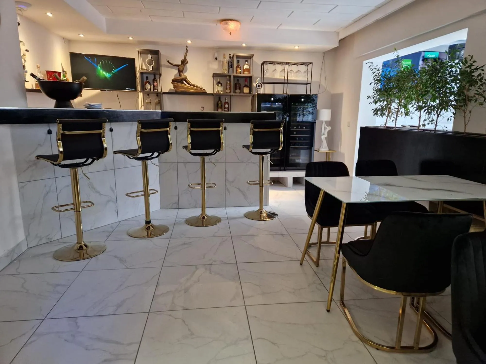 Lounge or bar in Burghotel - Das Original