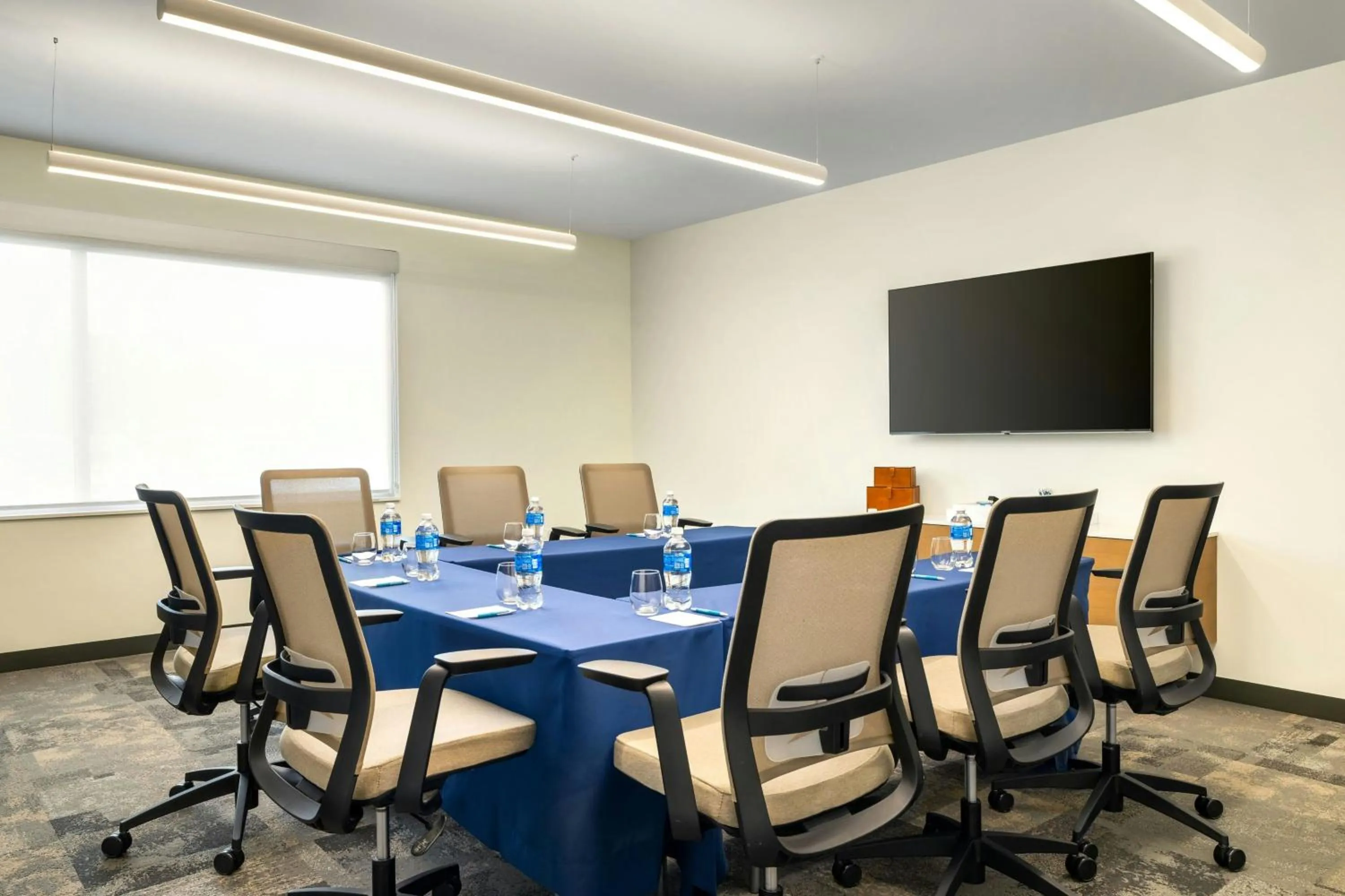 Meeting/conference room in Element Cartersville