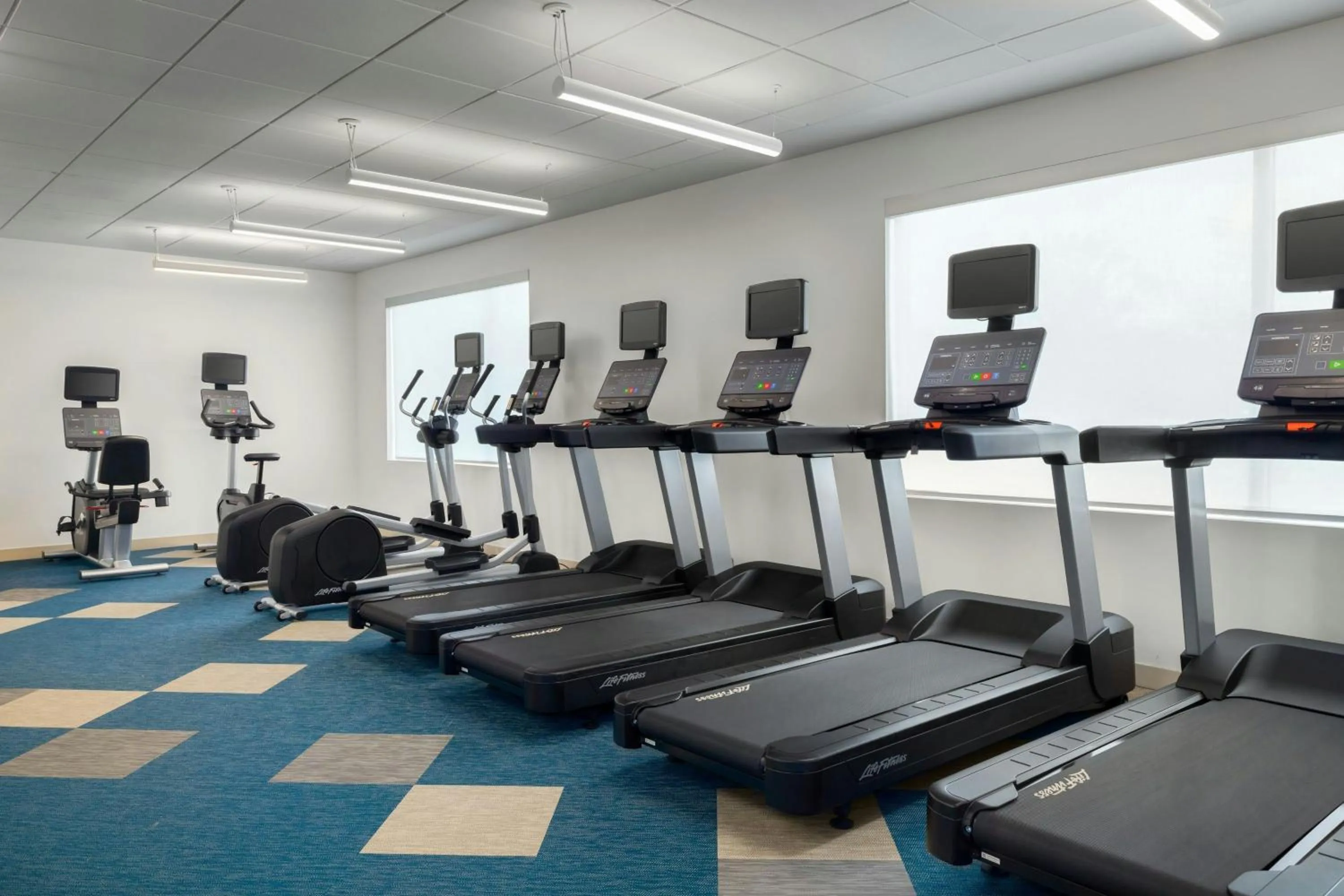 Fitness centre/facilities in Element Cartersville