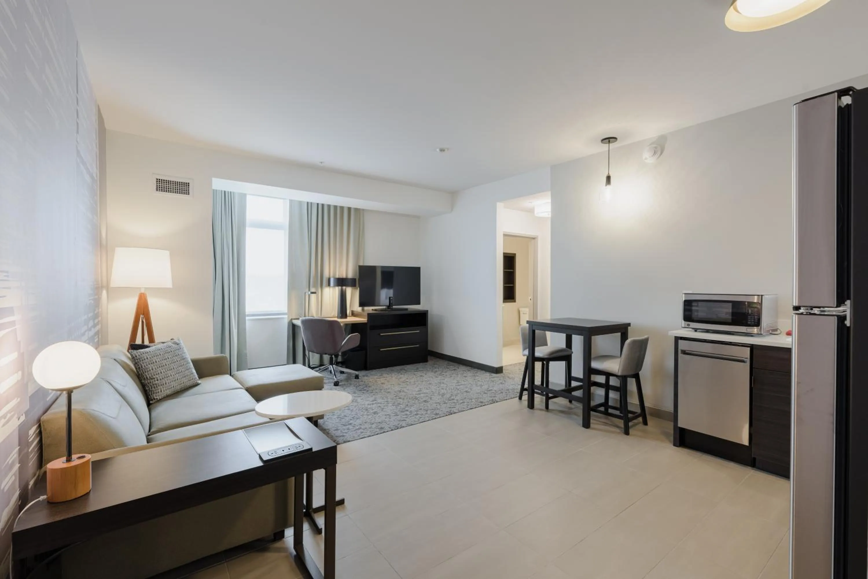 TV and multimedia in Residence Inn by Marriott Nashville Metro Center