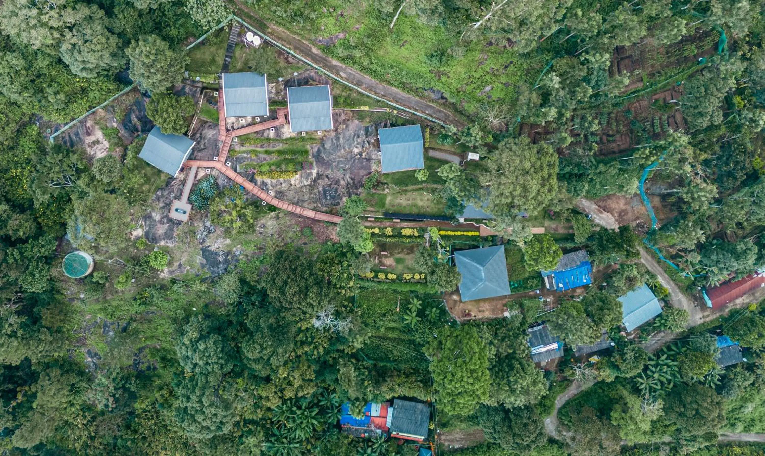 Hilltop Munnar by Fracspace