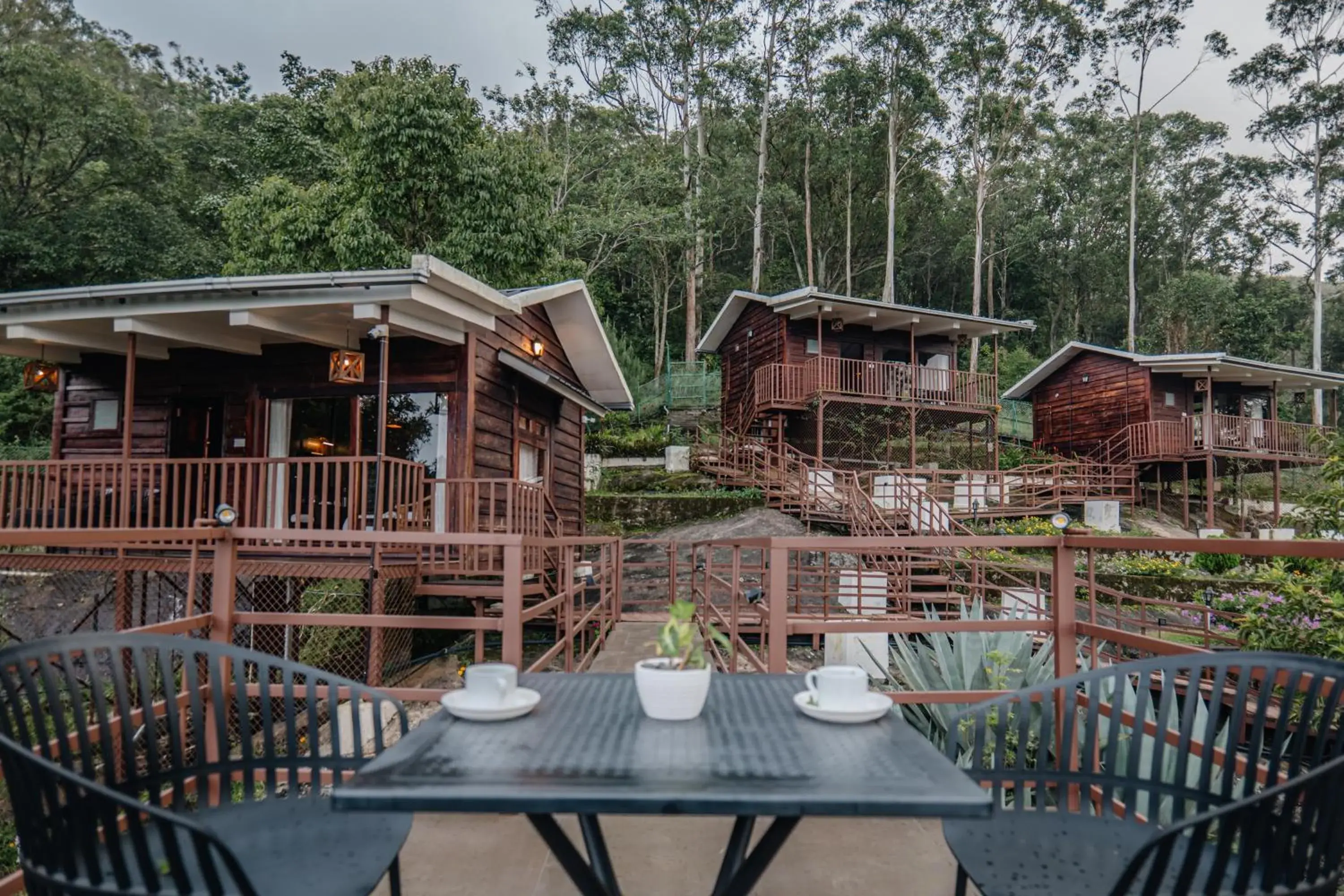 Hilltop Munnar by Fracspace Hilltop Munnar by Fracspace