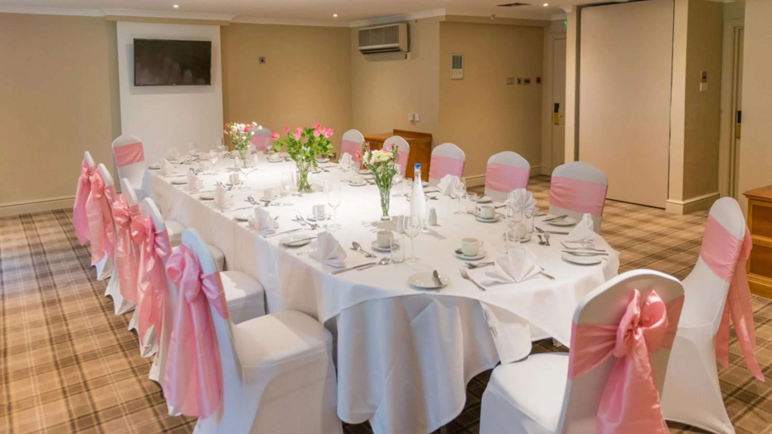 Banquet/Function facilities in Holiday Inn Milton Keynes East M1 Junc 14 by IHG