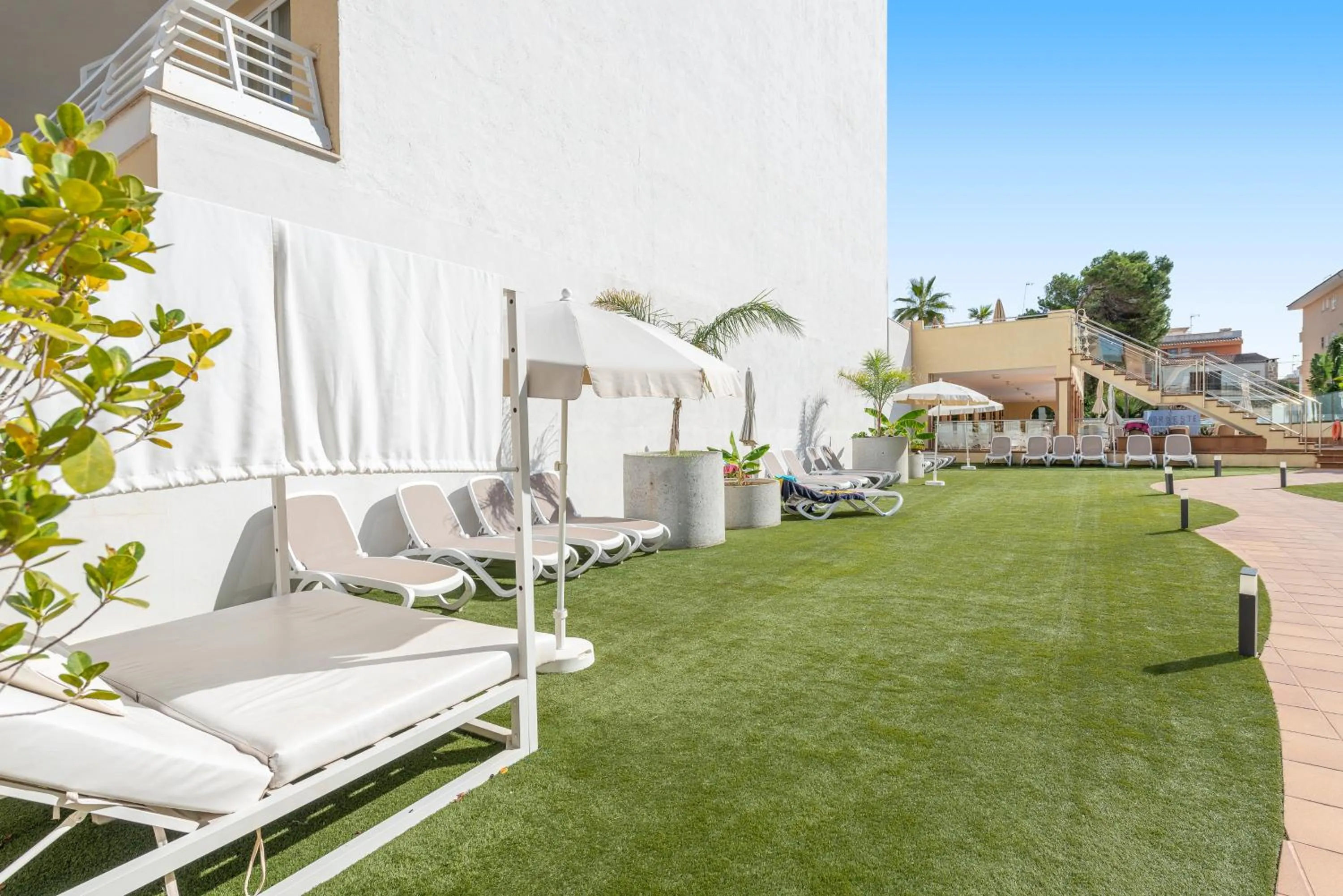 Solarium in O7 Nordeste Playa