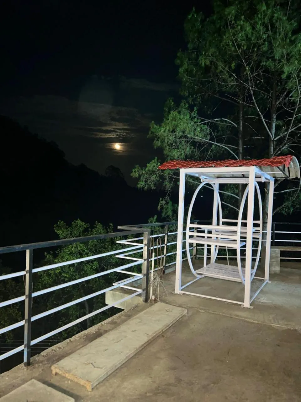 Night in The Shalam Resort श्रीकृष्ण शरणं मम