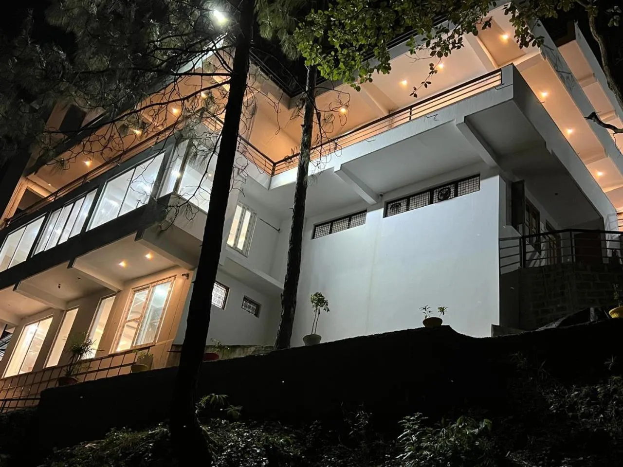 Property building in The Shalam Resort श्रीकृष्ण शरणं मम