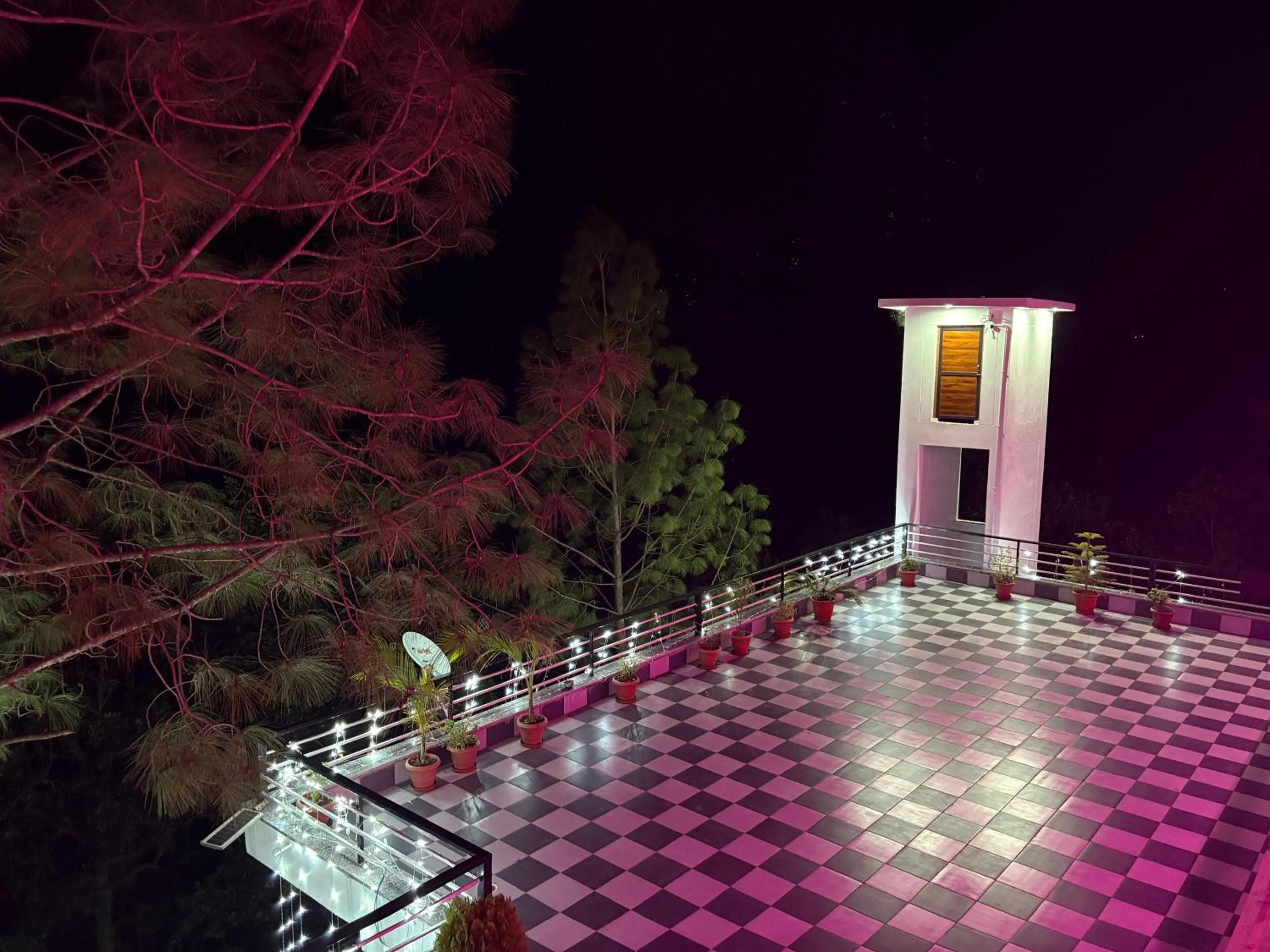 Night in The Shalam Resort श्रीकृष्ण शरणं मम