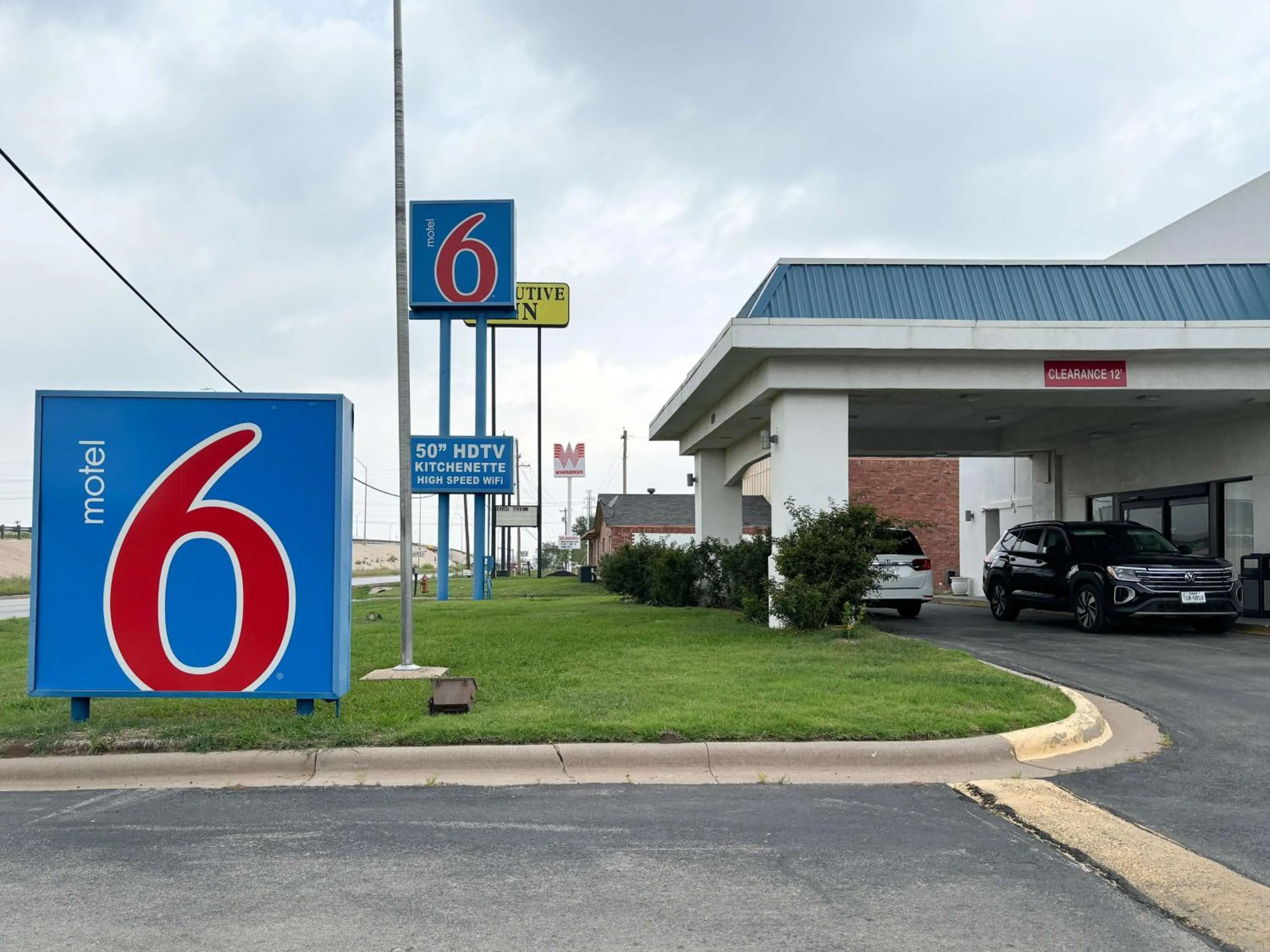 Property building in Studio 6 Abilene, TX East