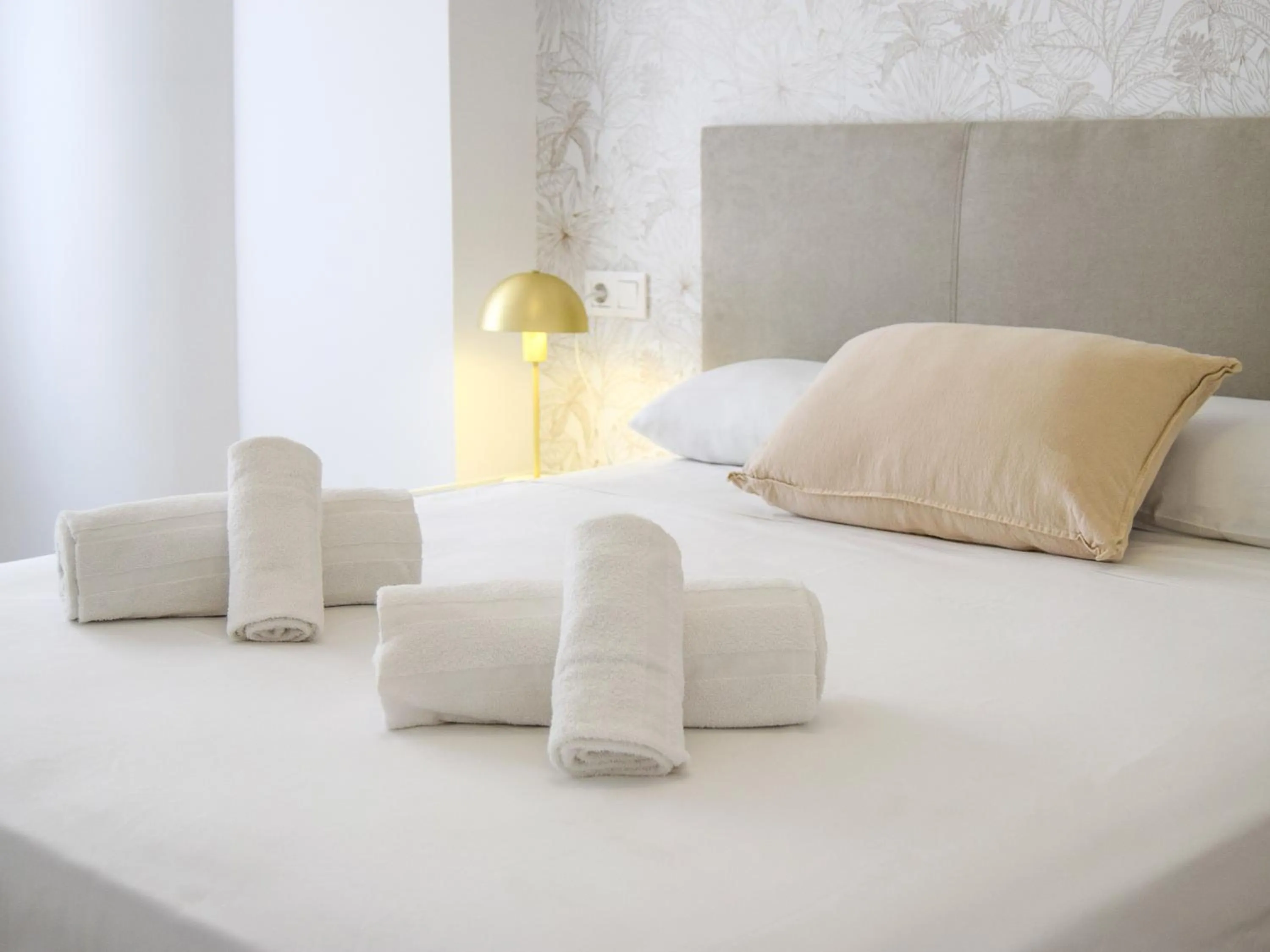 Bed in Apartamentos Zaragoza Gran Vía 3000