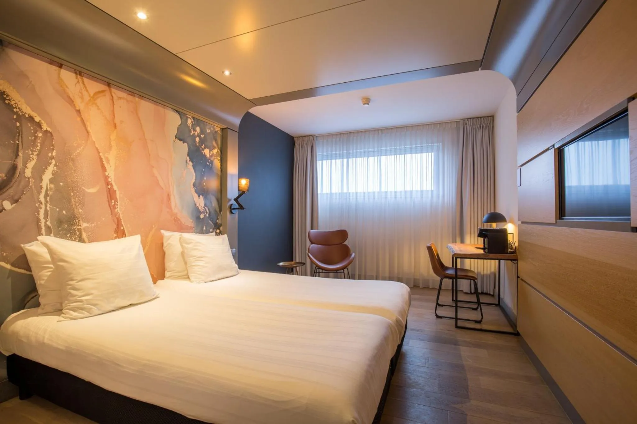 Photo of the whole room, Bed in Leonardo Hotel Almere City Center