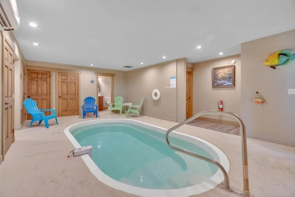 Splash Mountain Lodge by Eden Crest