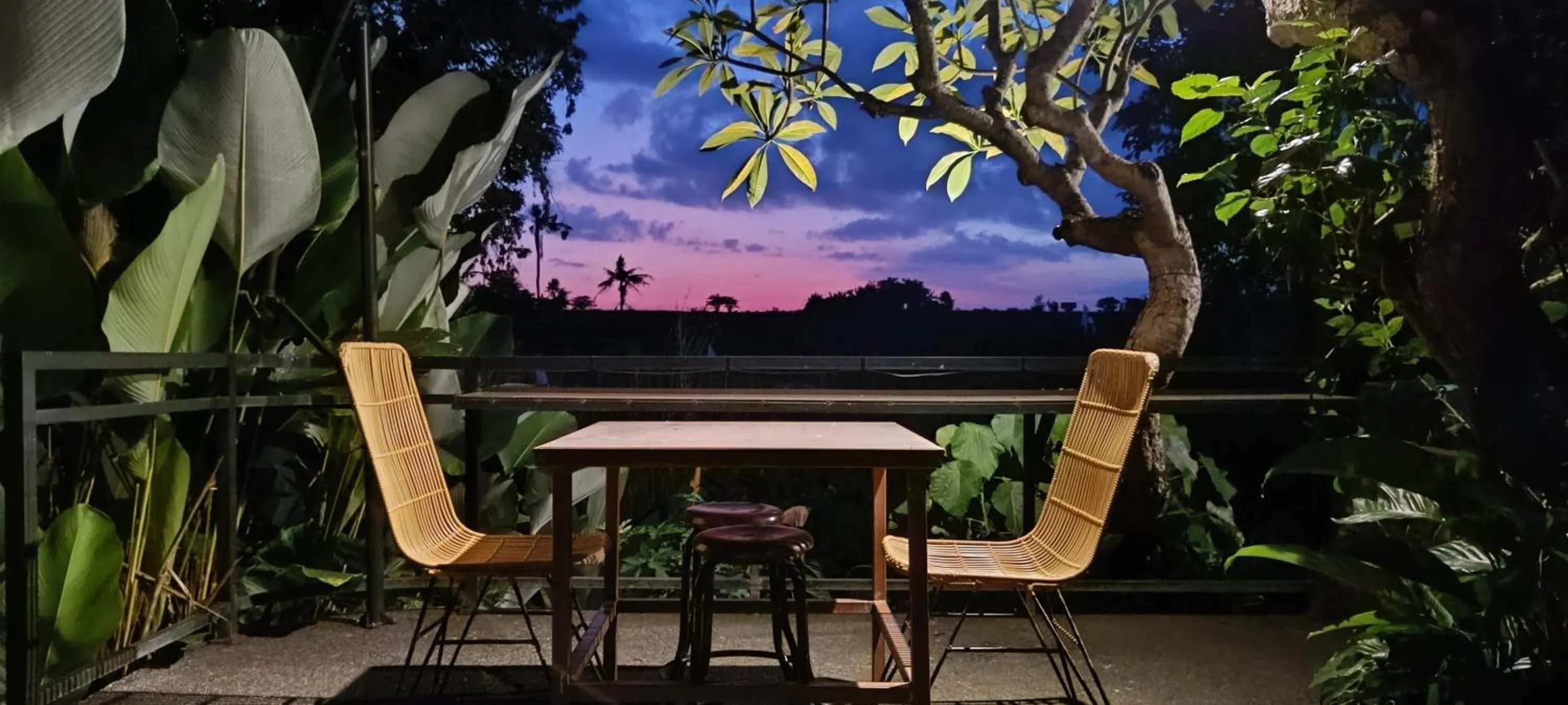 Night in Sunset Shade Villa