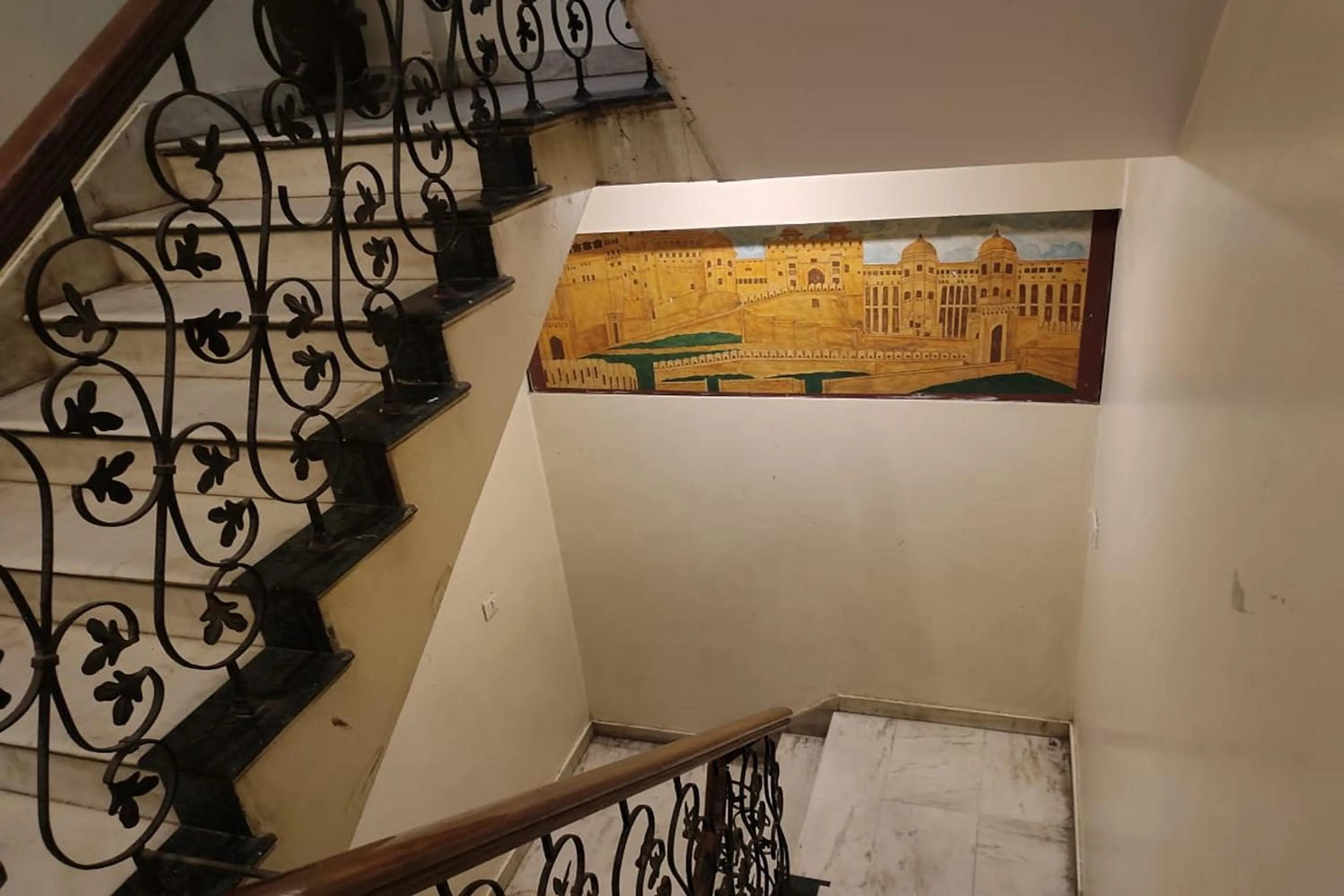 Area and facilities in Hotel Rang Mahal Near Jaipur International Airport