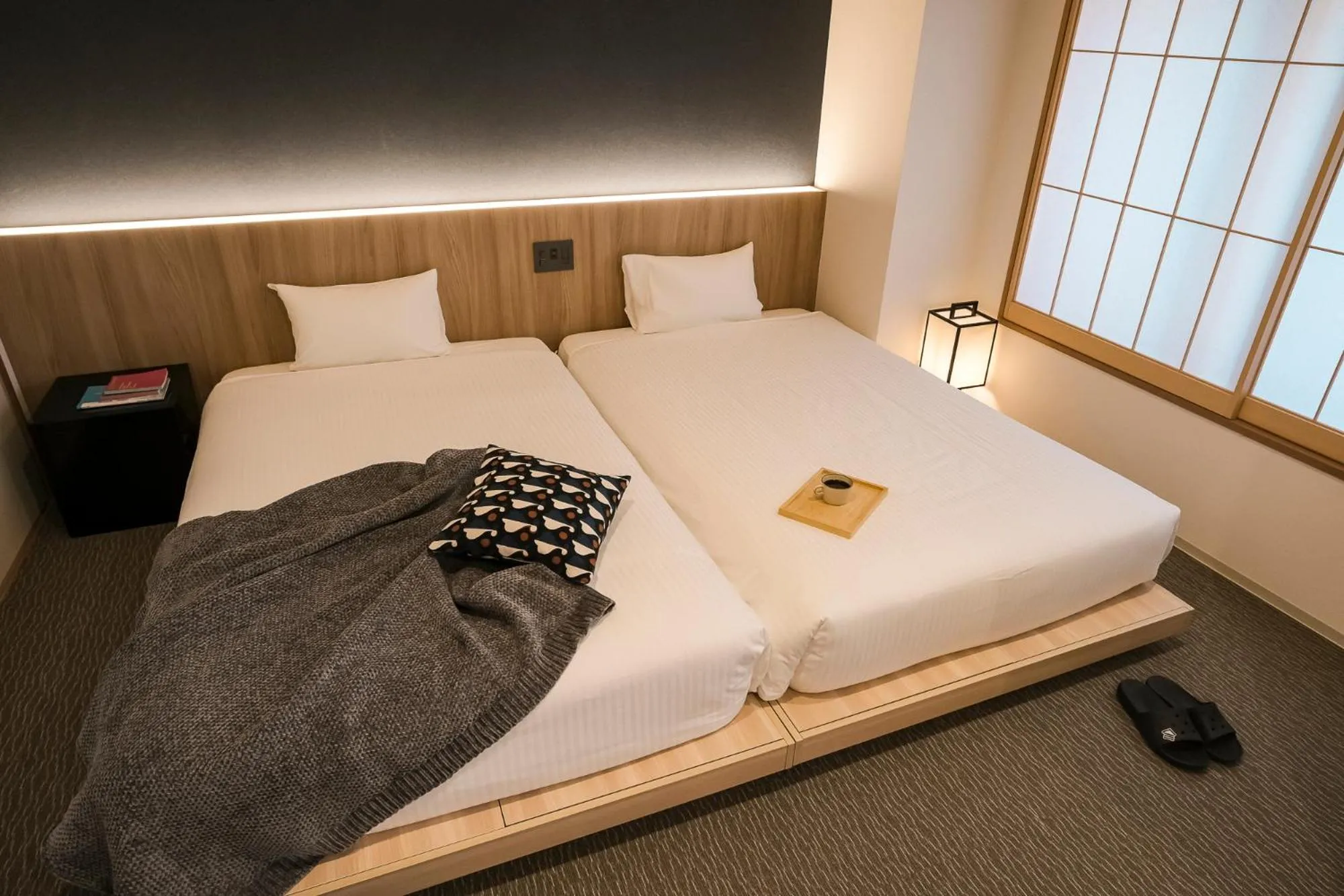 Bed in WAYFARER Shin