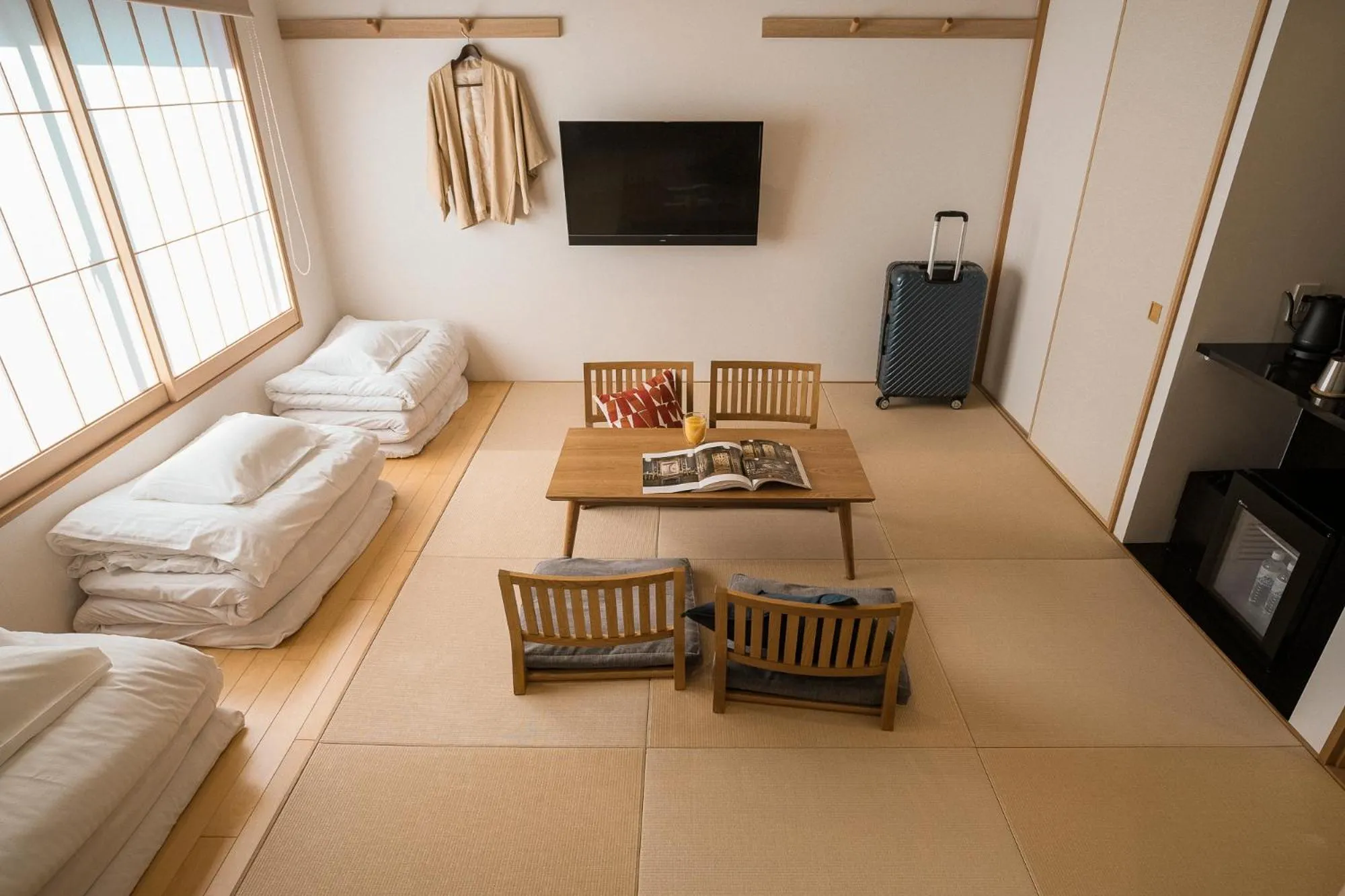 Bed in WAYFARER Shin