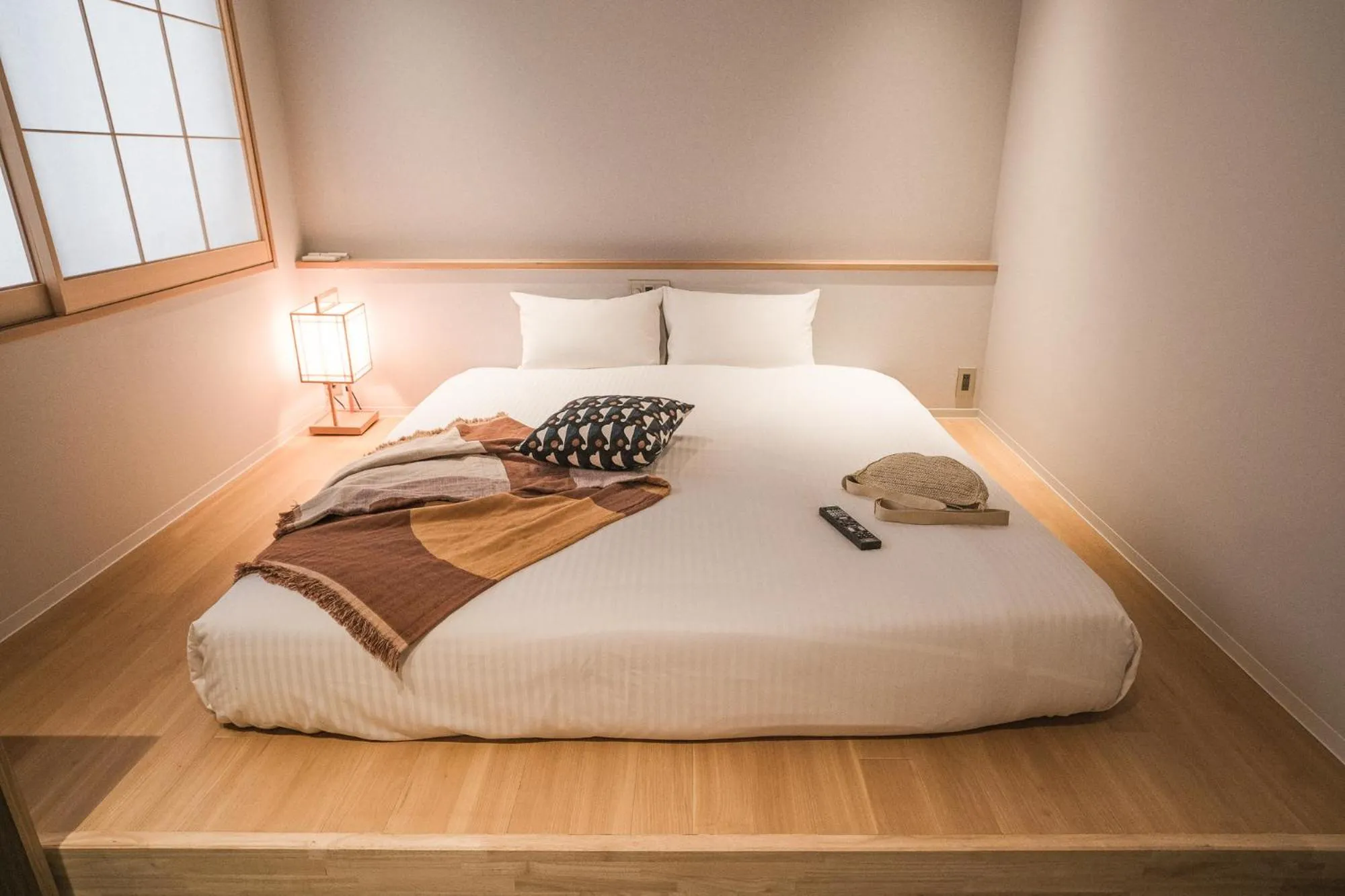 Bed in WAYFARER Gojo