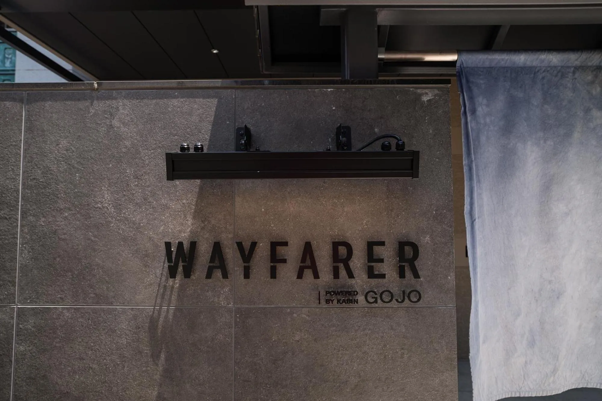 Logo/Certificate/Sign in WAYFARER Gojo