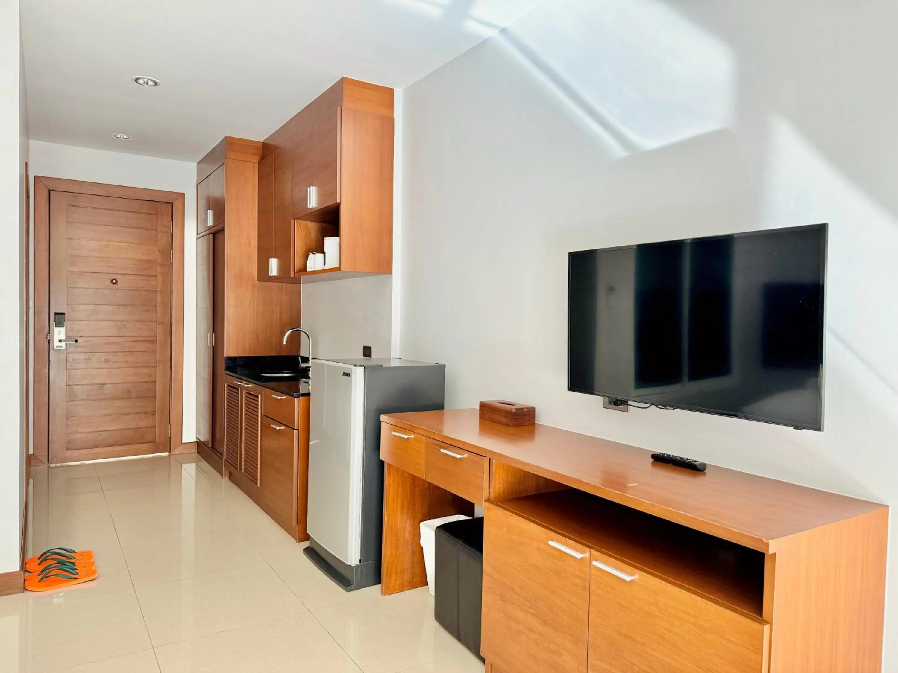 TV and multimedia in XAYA Pool Access Resort - Phuket