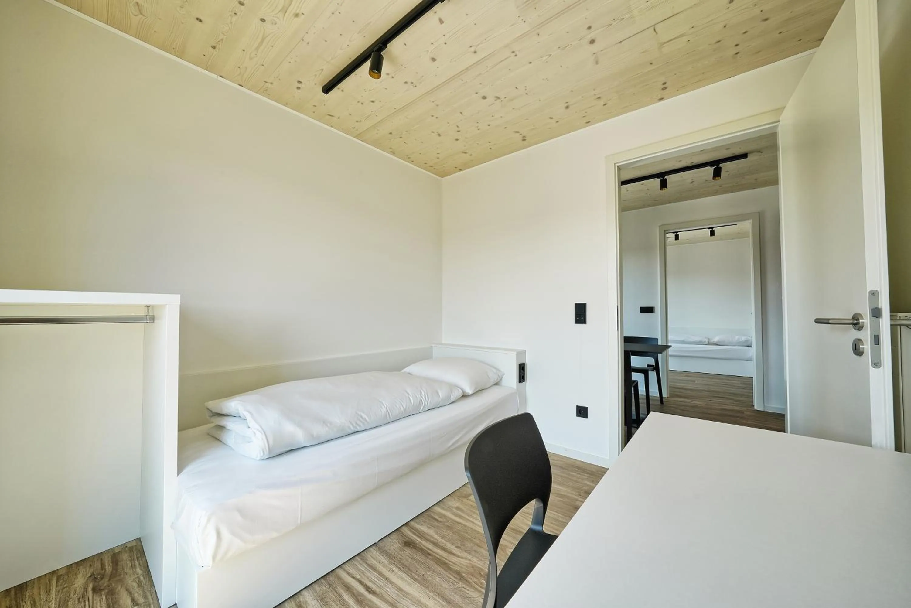 Bedroom, Bed in Timber One Boardinghouse Dorfen
