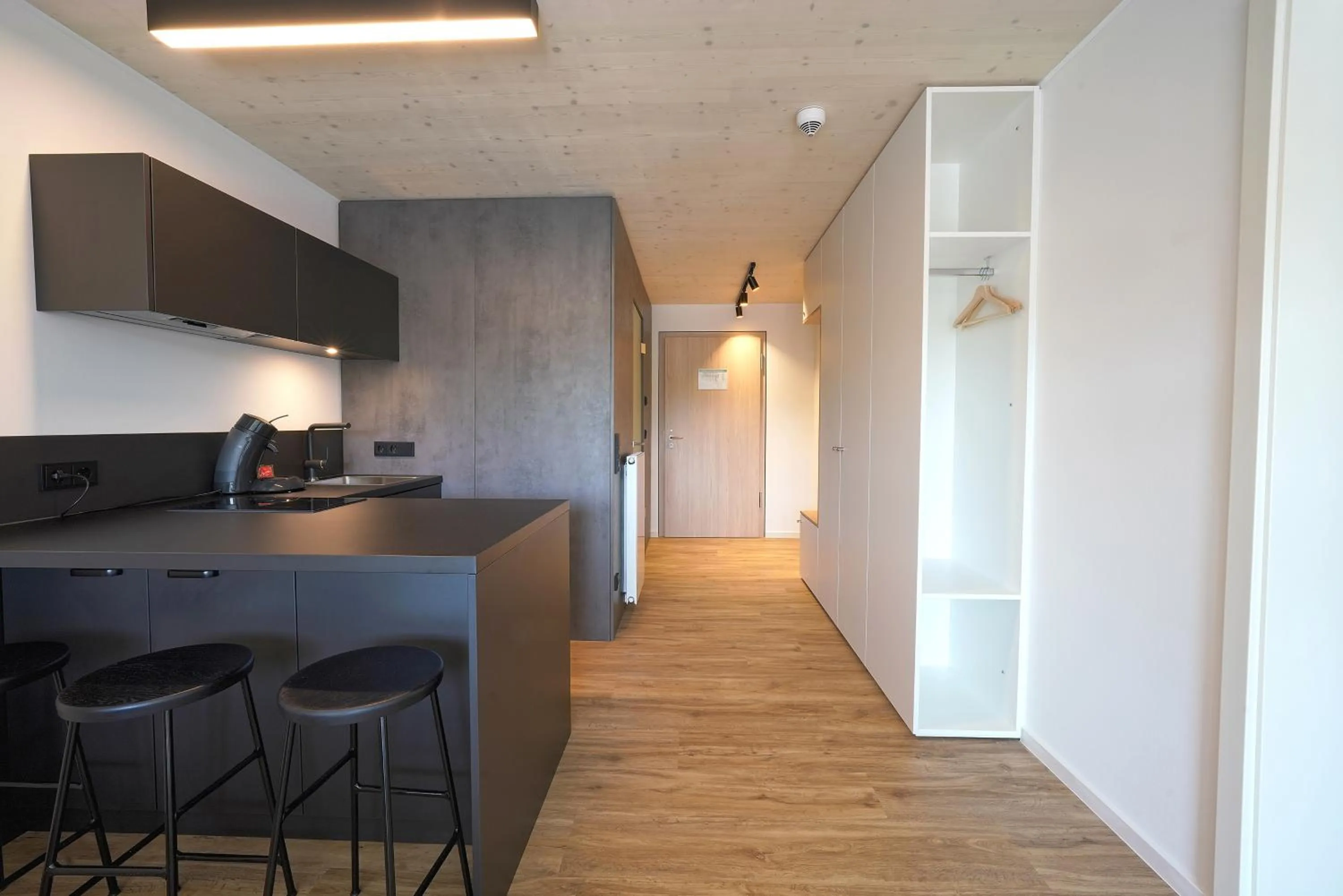 Kitchen or kitchenette in Timber One Boardinghouse Dorfen