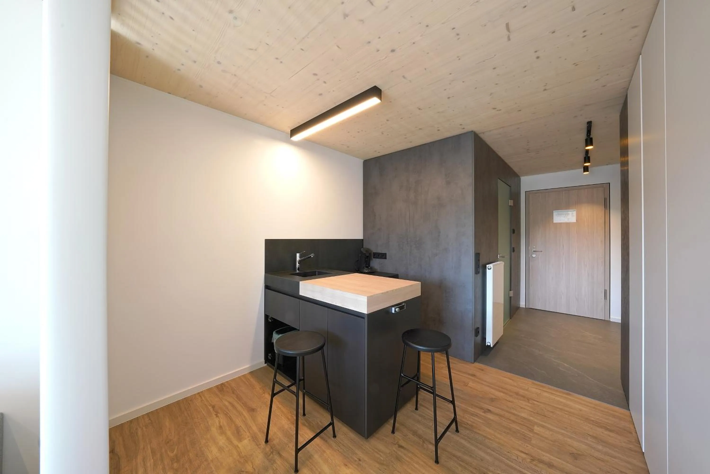 Kitchen or kitchenette in Timber One Boardinghouse Dorfen