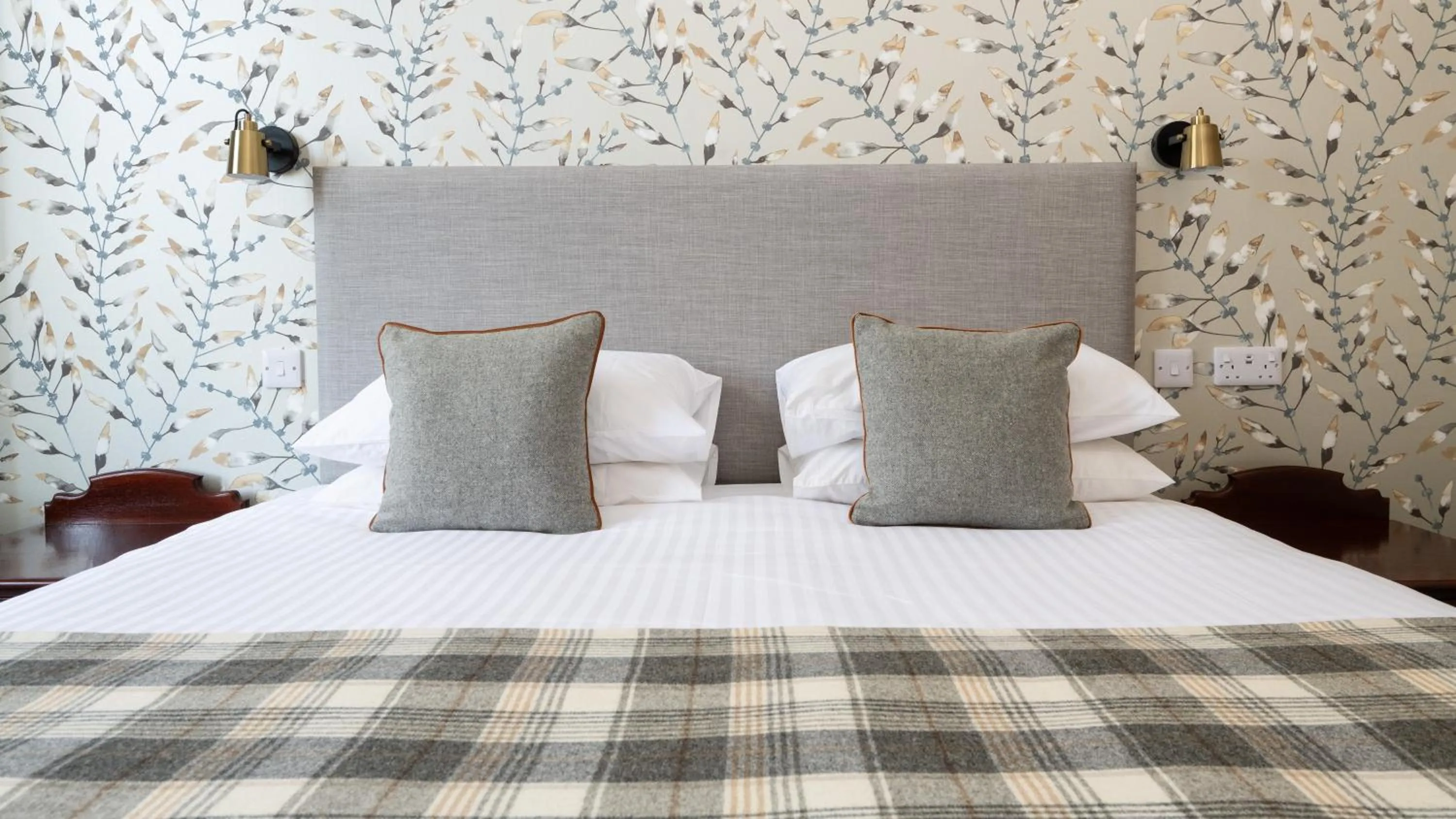 Bed in Sunbank House Metro Hotel