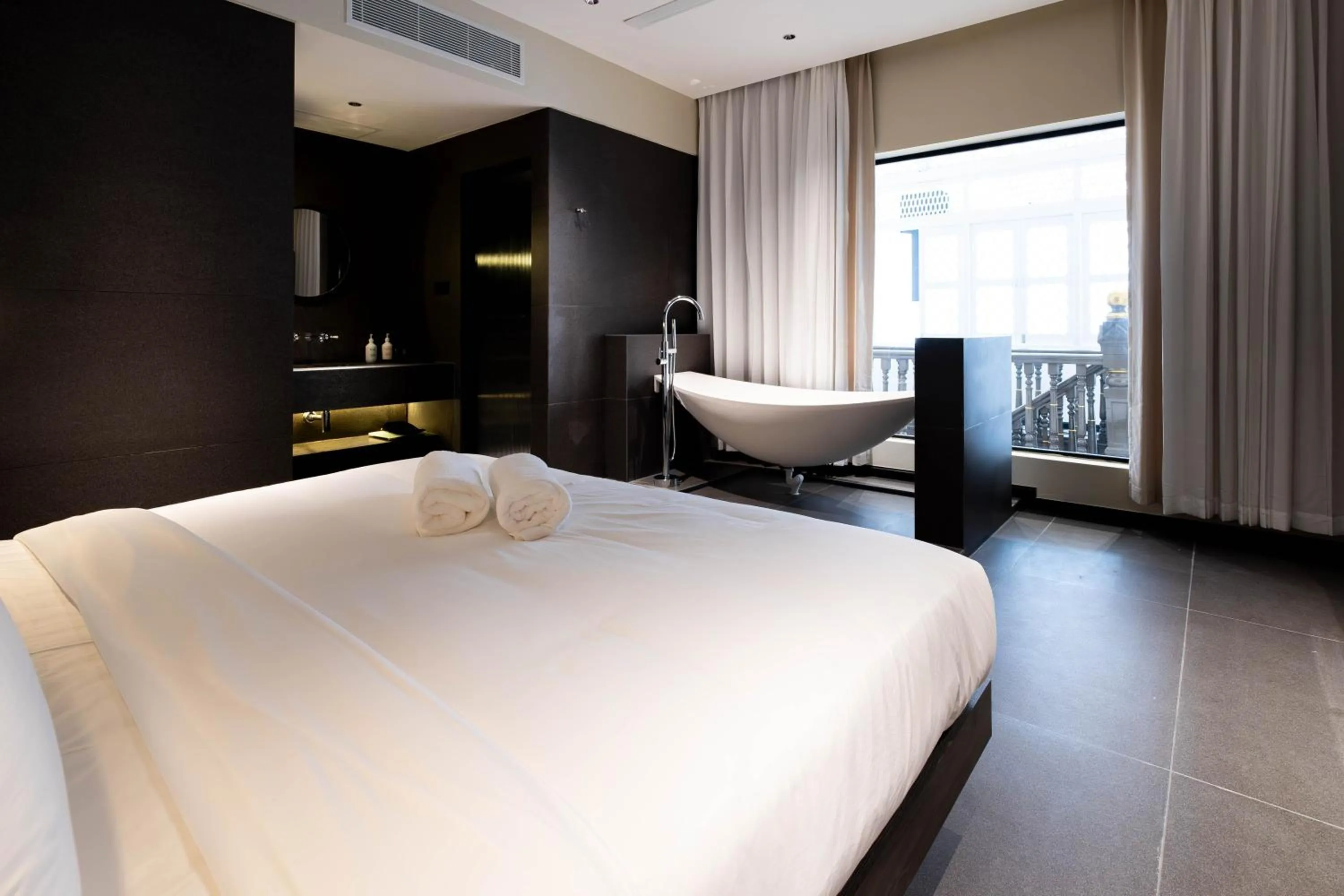 Bed in Rest Collection RedHouse Melaka