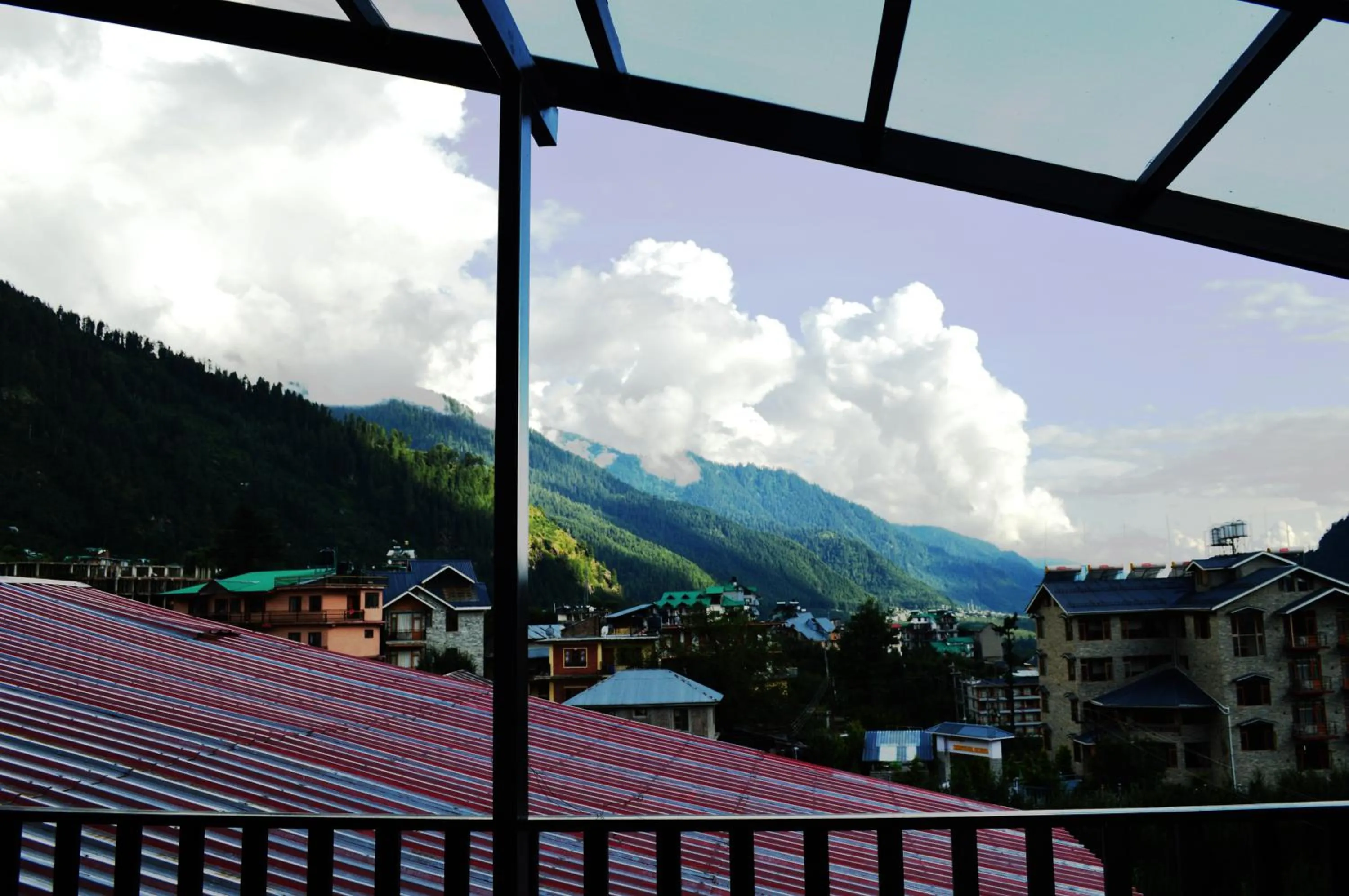Balcony/Terrace in Sharanam by Sheosante