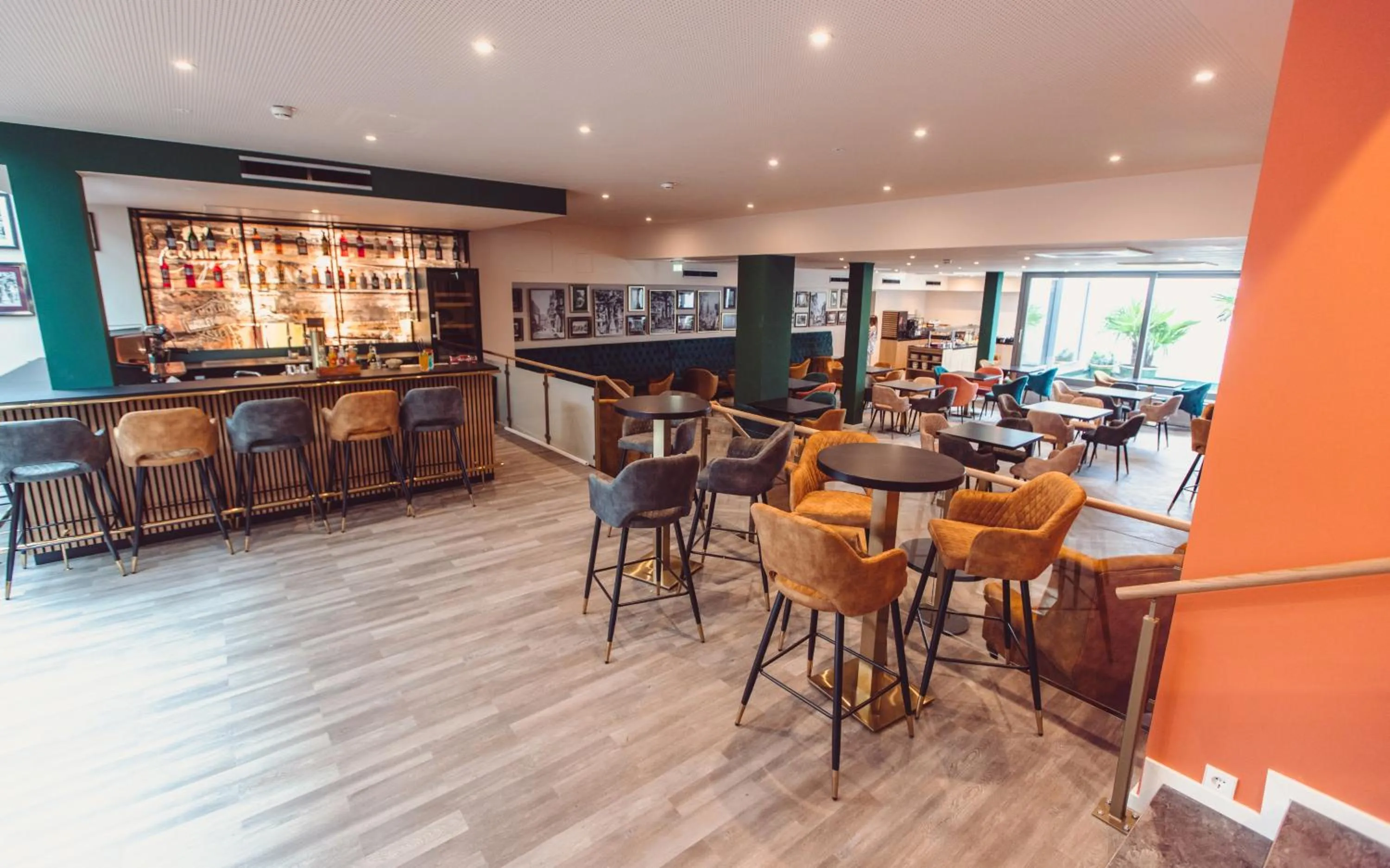 Lounge or bar in Hotel am Rathaus