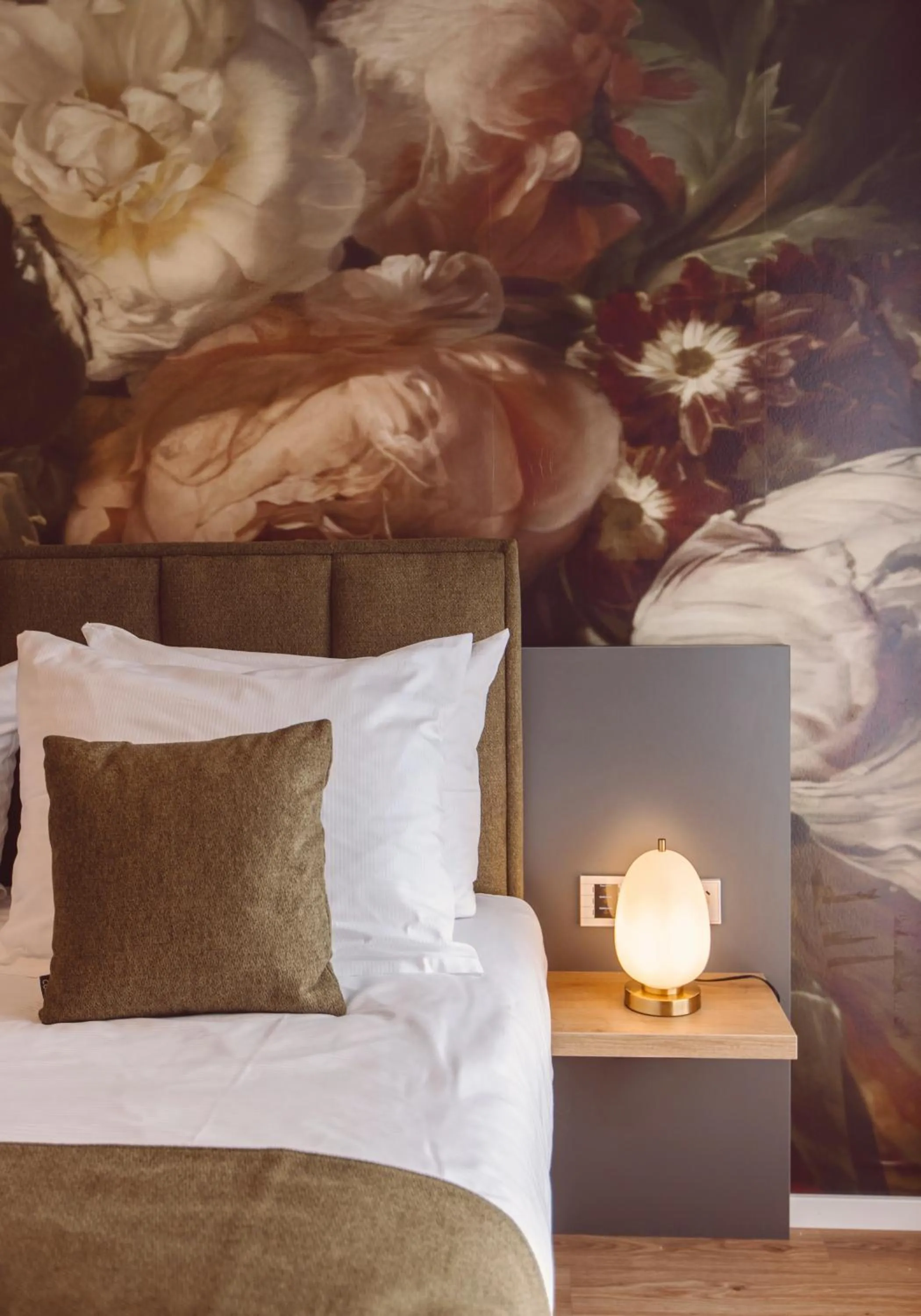 Decorative detail, Bed in Hotel am Rathaus