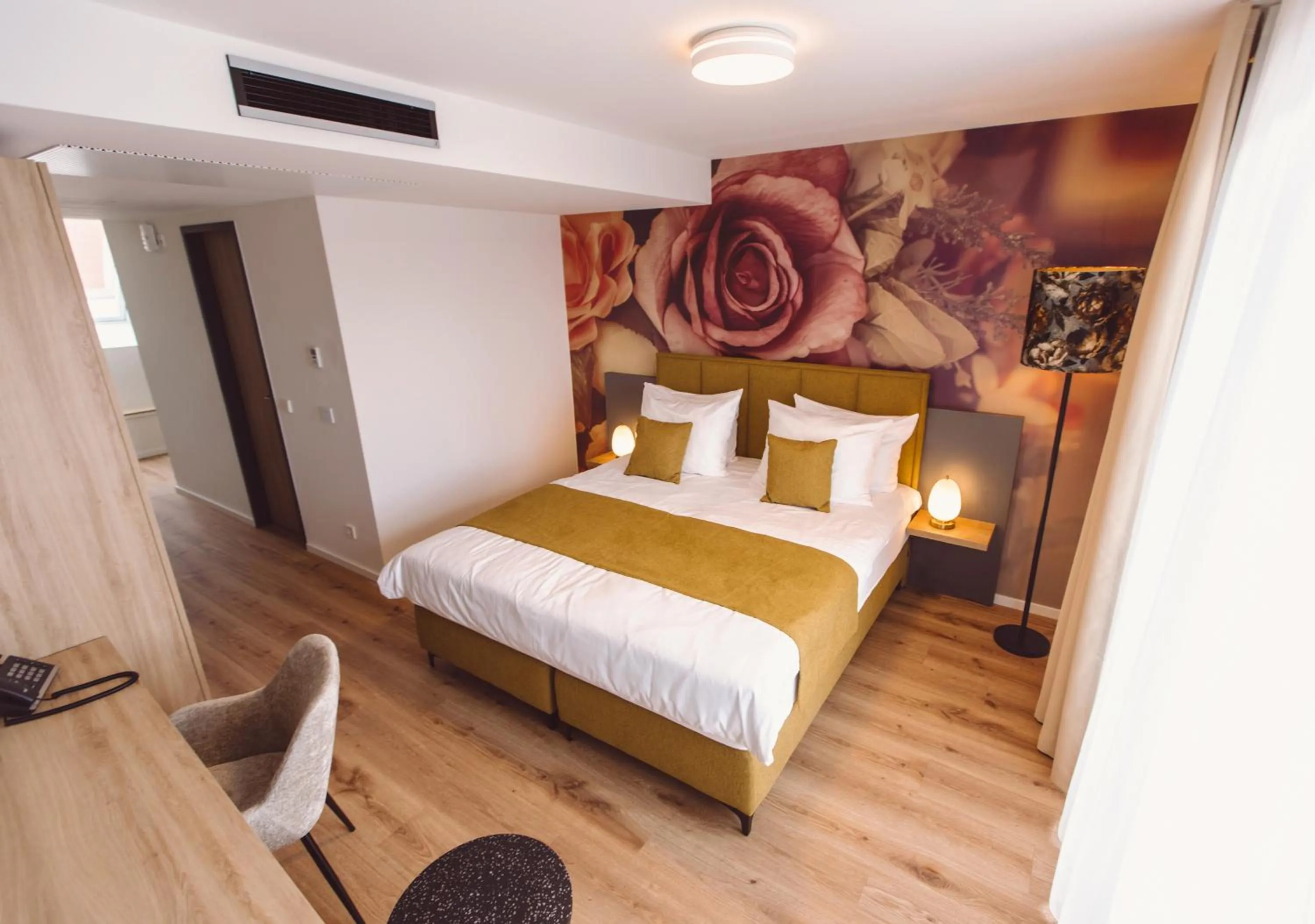 Photo of the whole room, Bed in Hotel am Rathaus