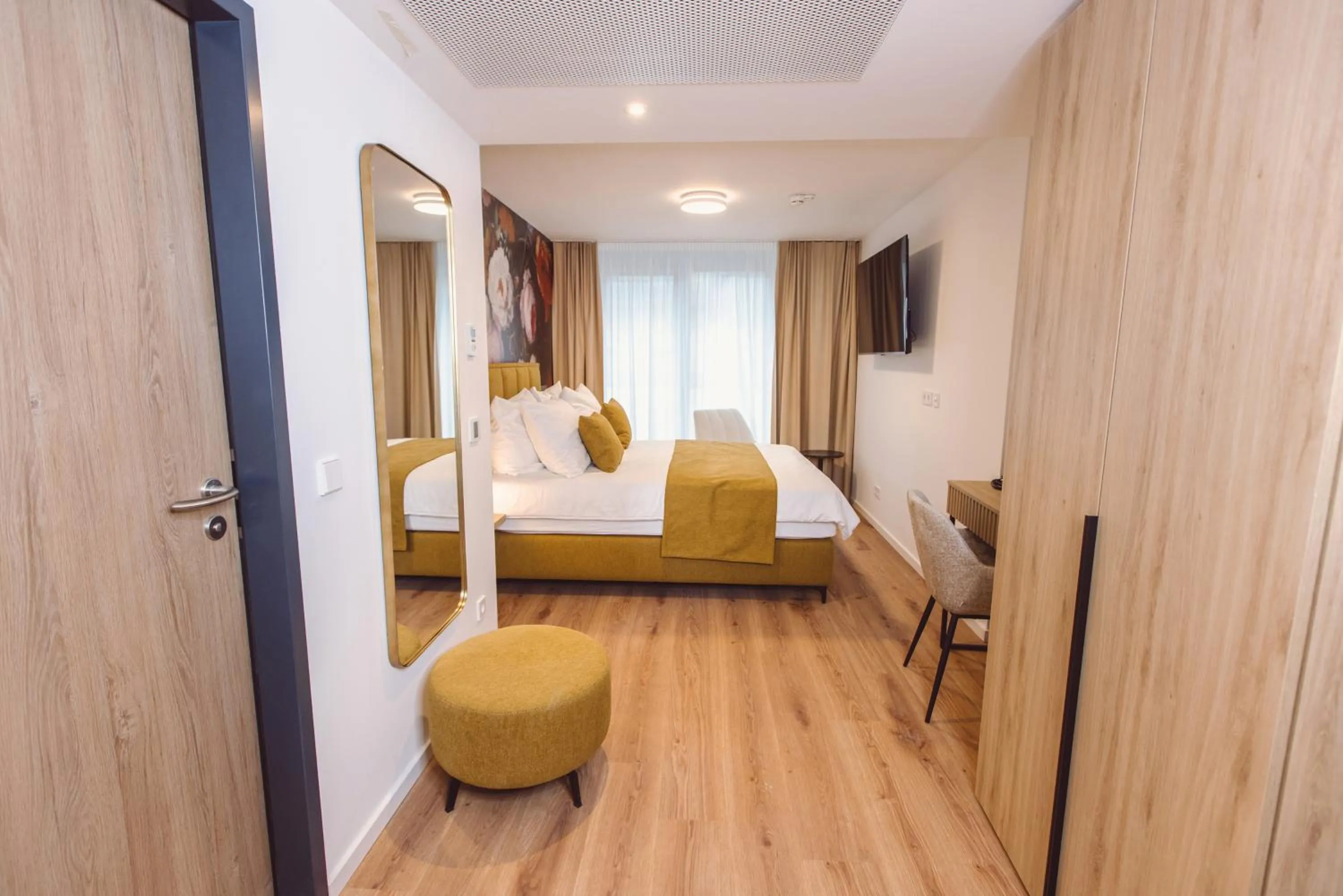 Photo of the whole room, Bed in Hotel am Rathaus