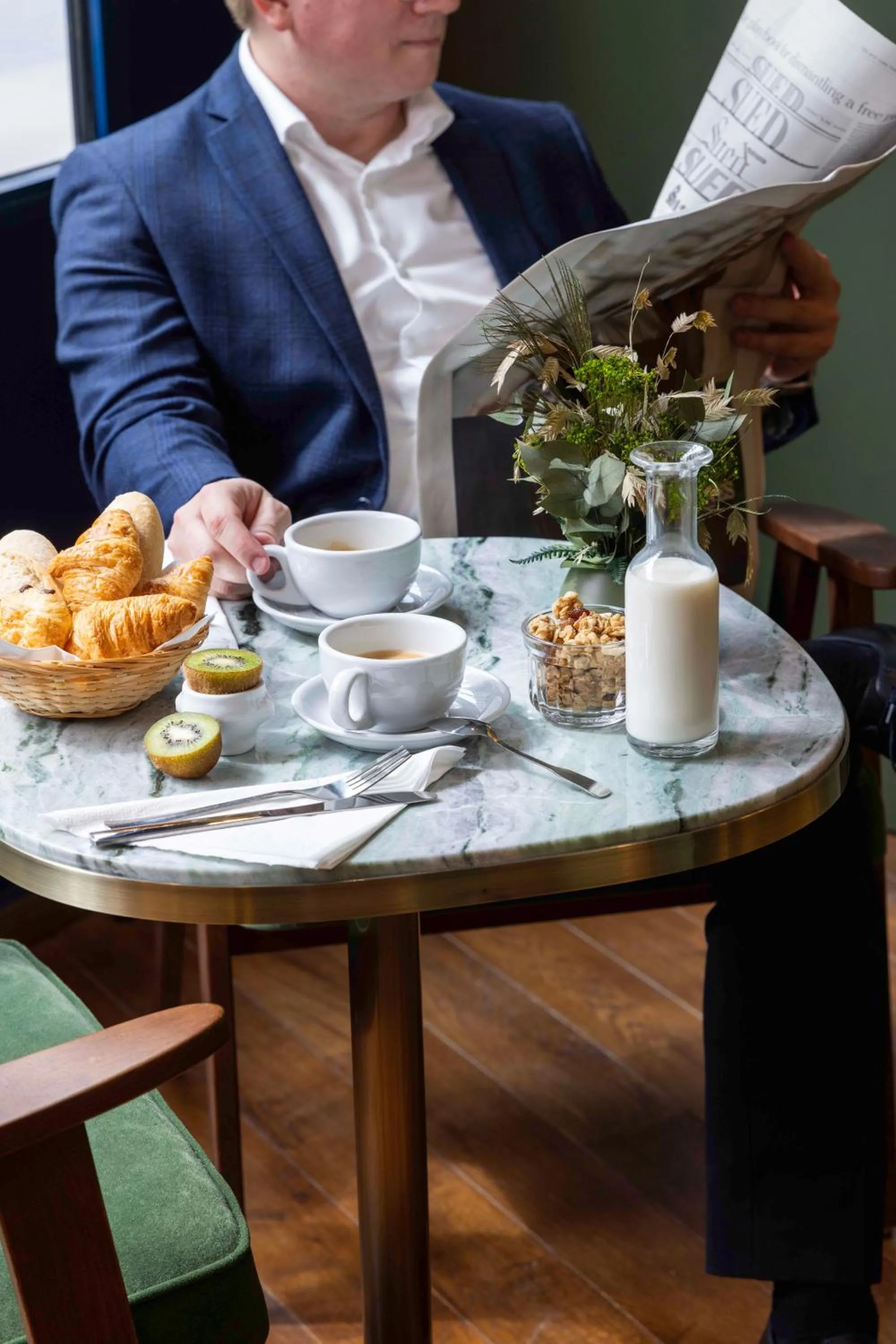 People in Les Rives Oceanik