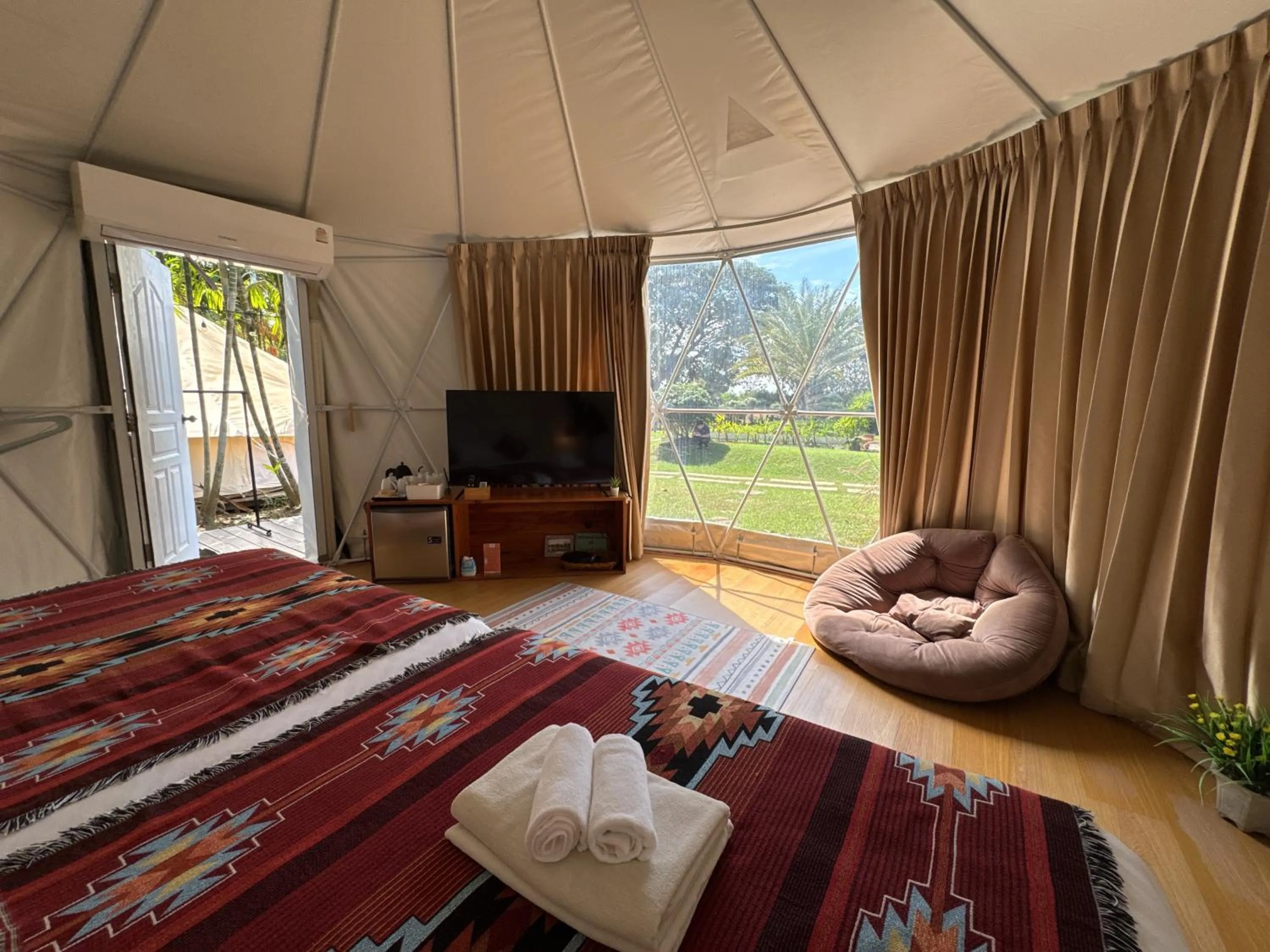 View (from property/room), Bed in The Campster Kanchanaburi