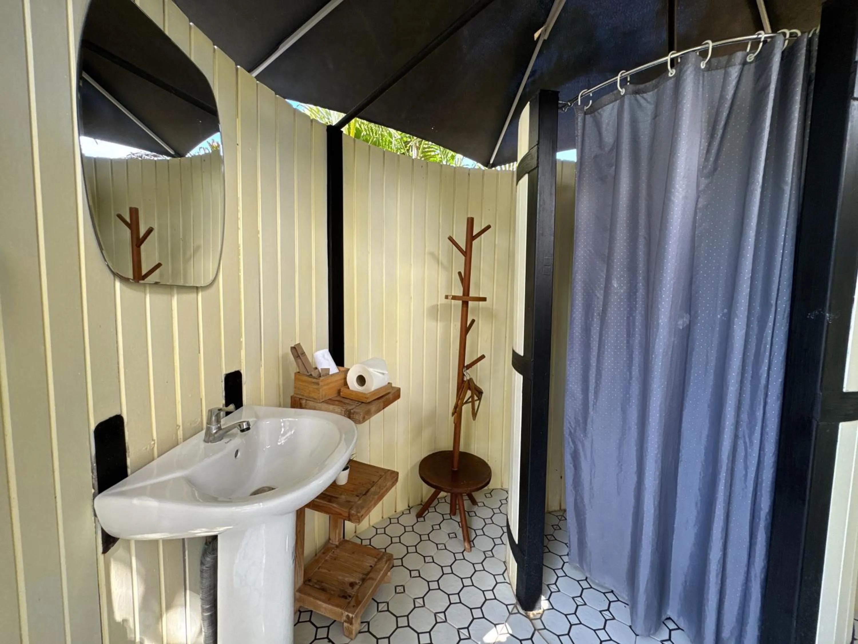Bathroom in The Campster Kanchanaburi