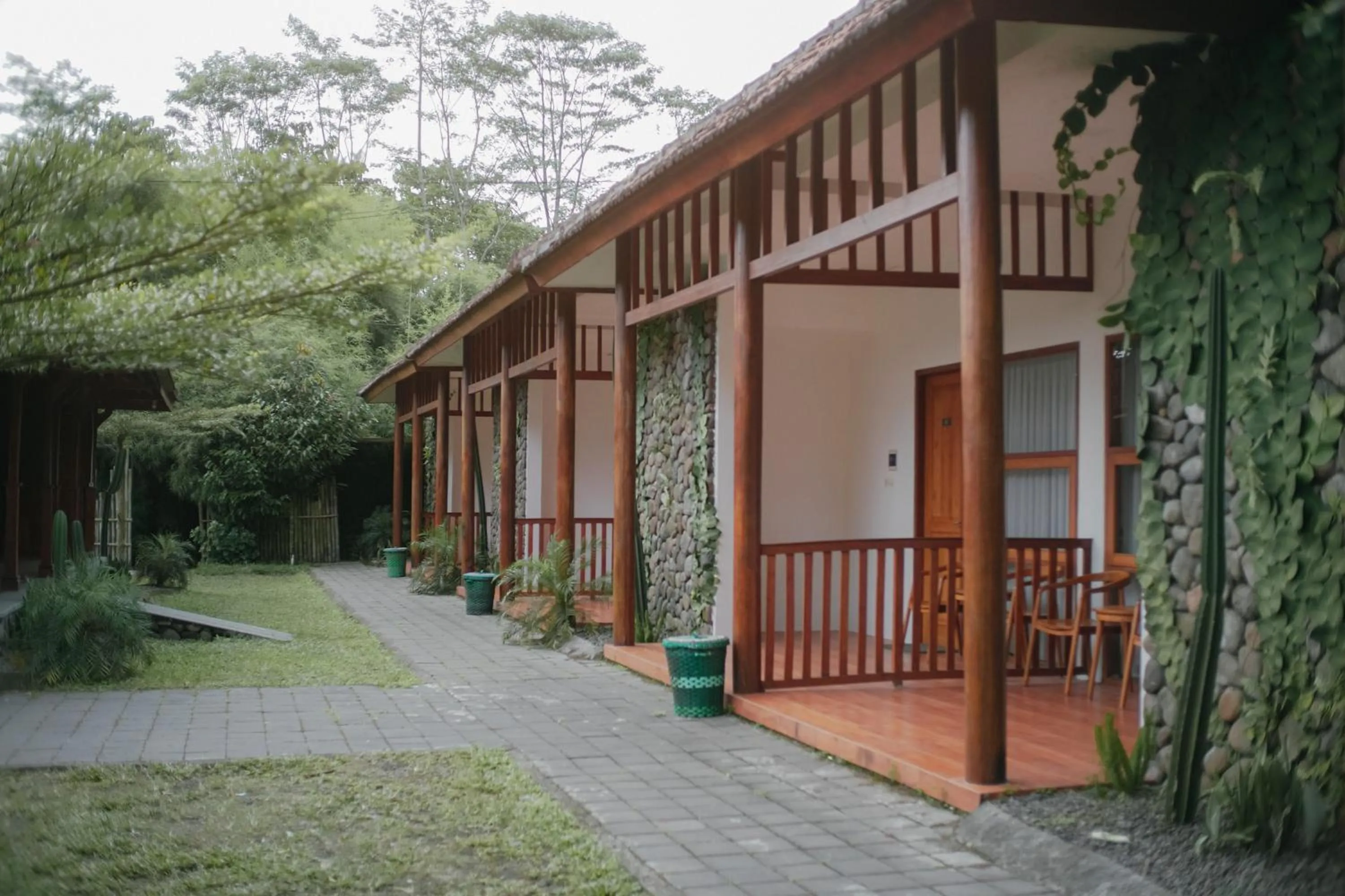 Property building in Asram Edupark