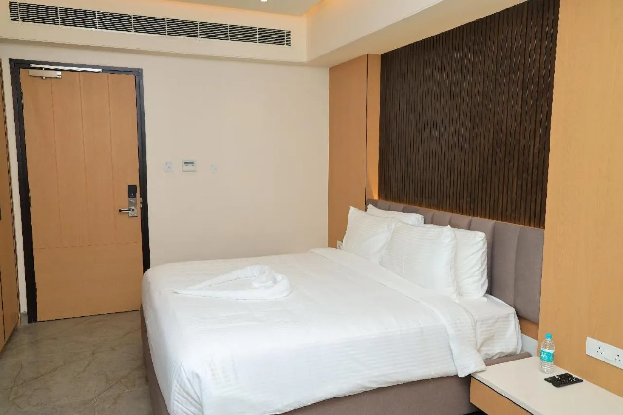 Bed in VANTARA SUITEs