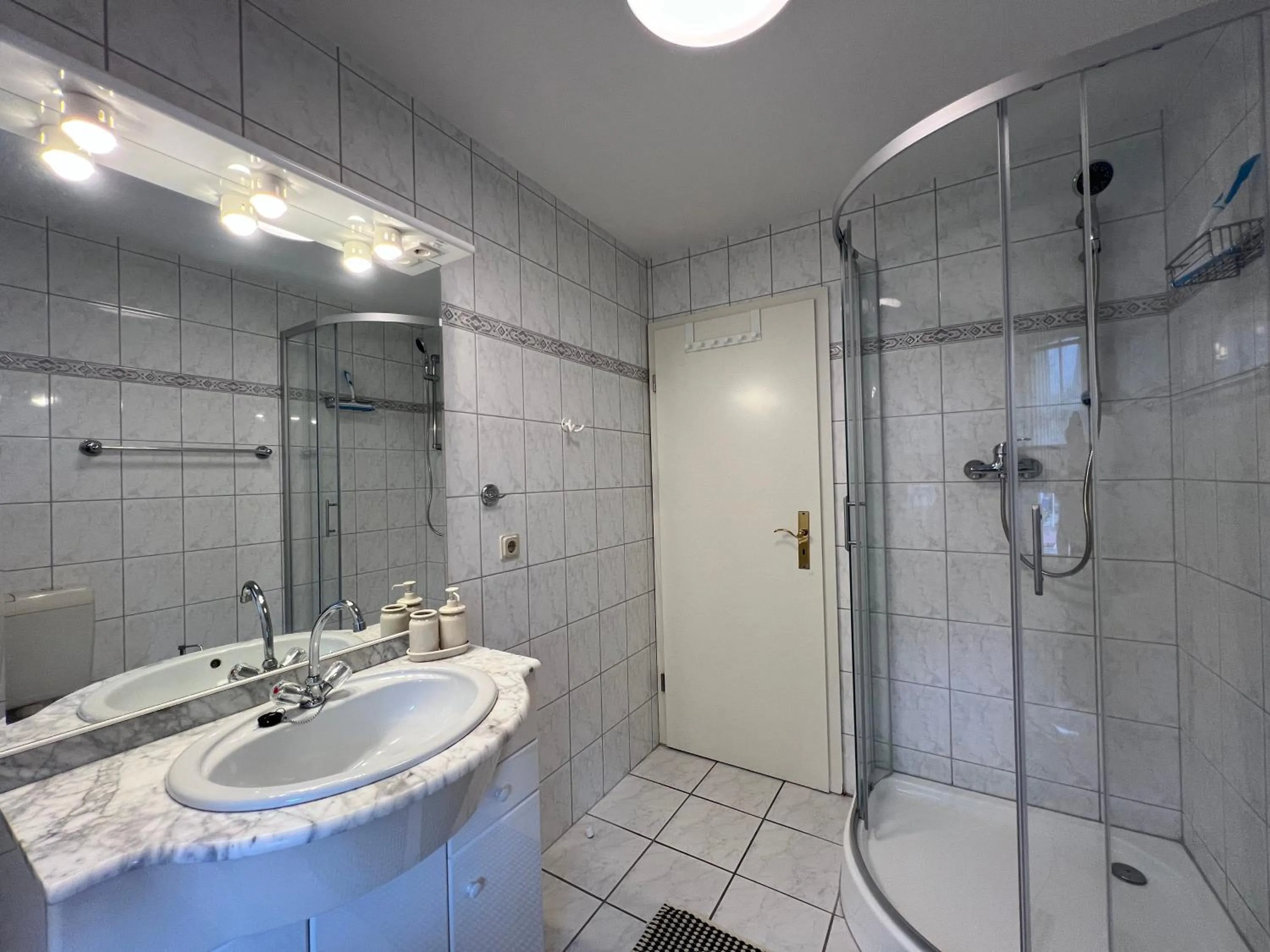 gina stay - Apartmenthaus im Zentrum von Quedlinburg