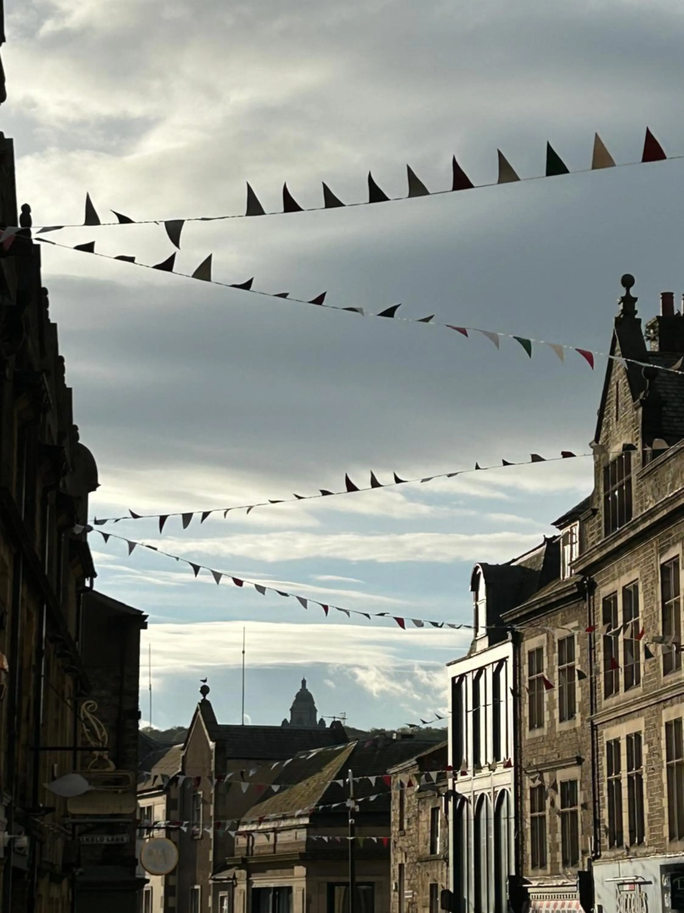 Neighbourhood in Secret Suites