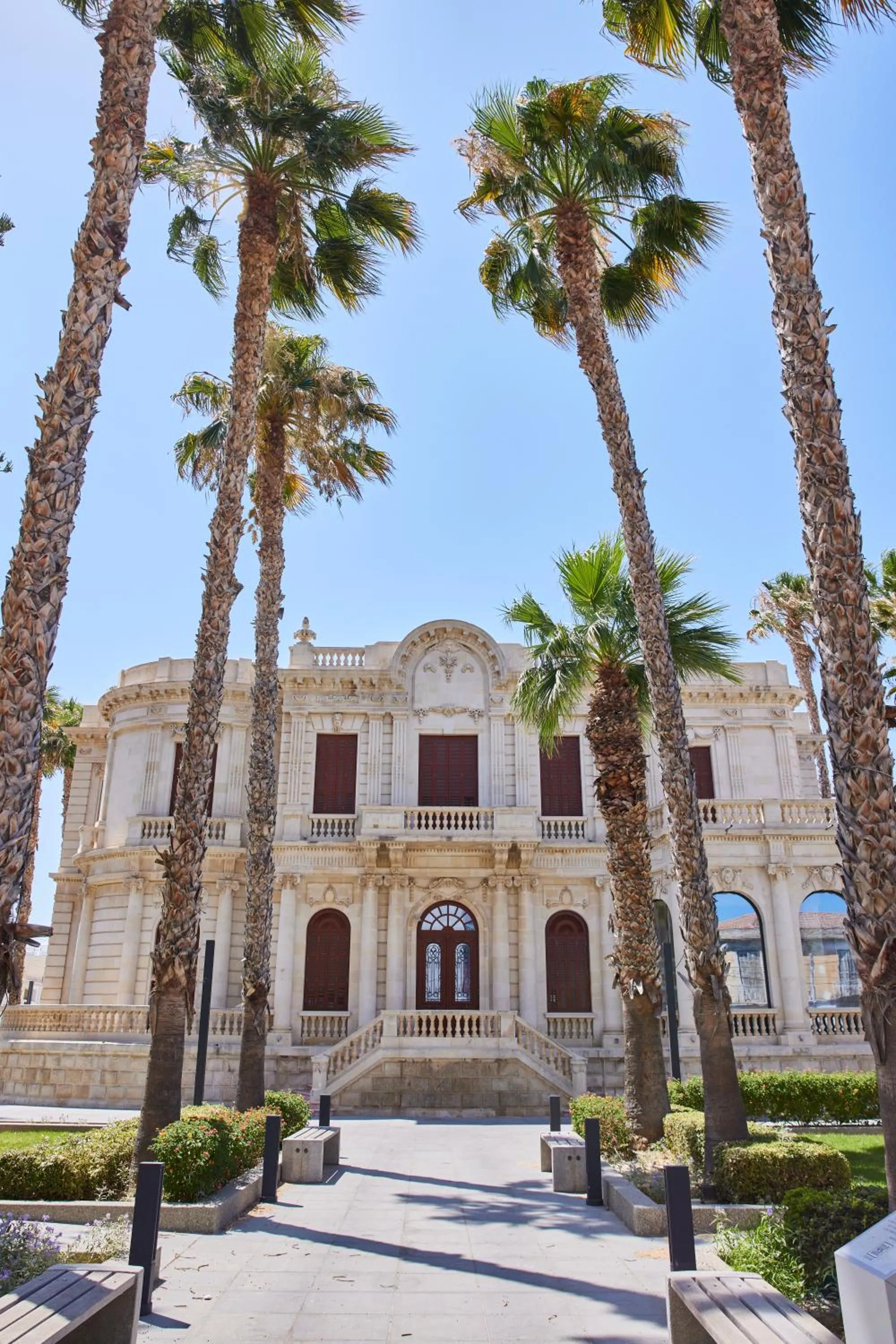 Area and facilities in White City Limassol