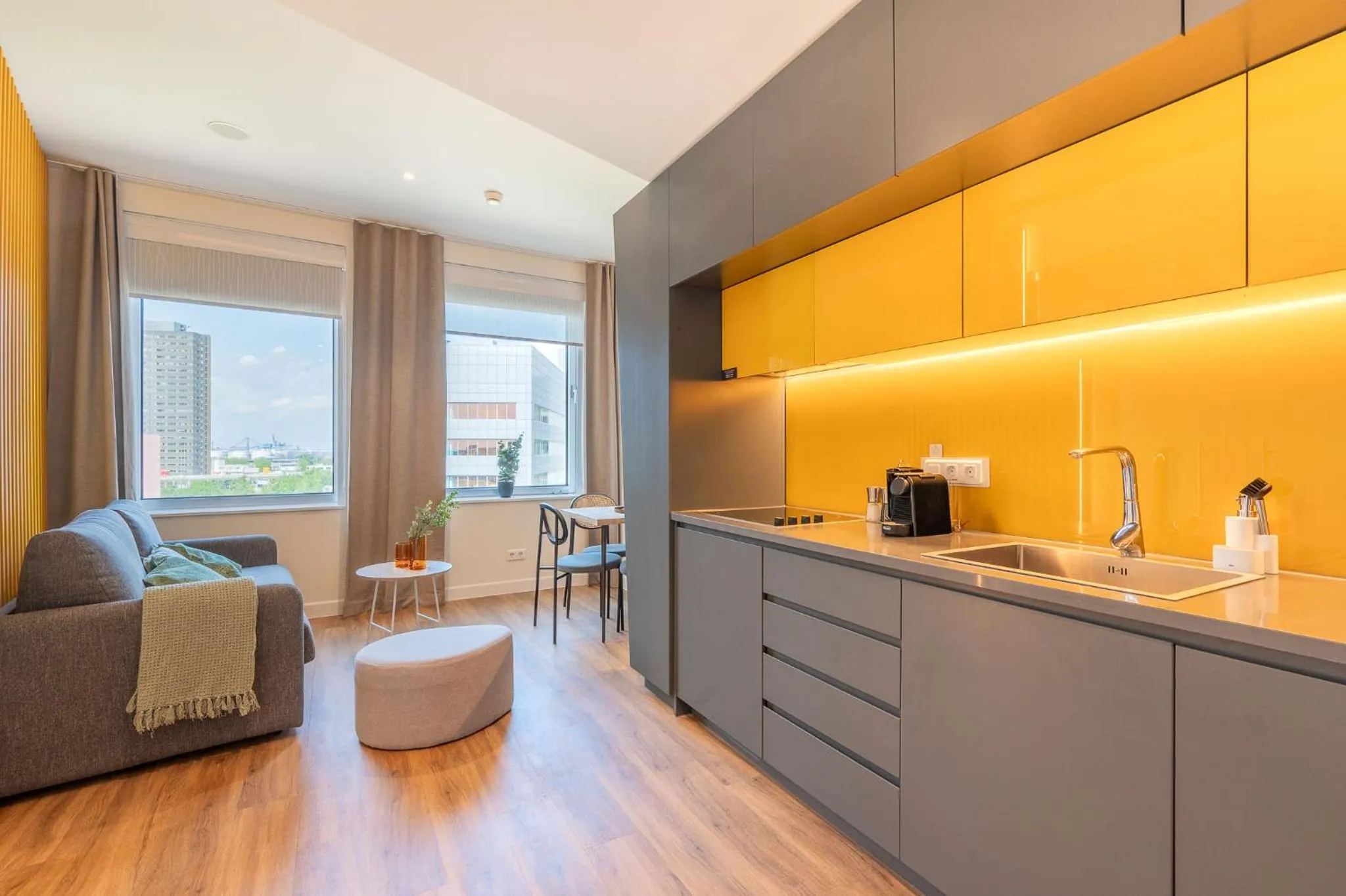 Coffee/tea facilities in Limehome Amsterdam Gatwickstraat