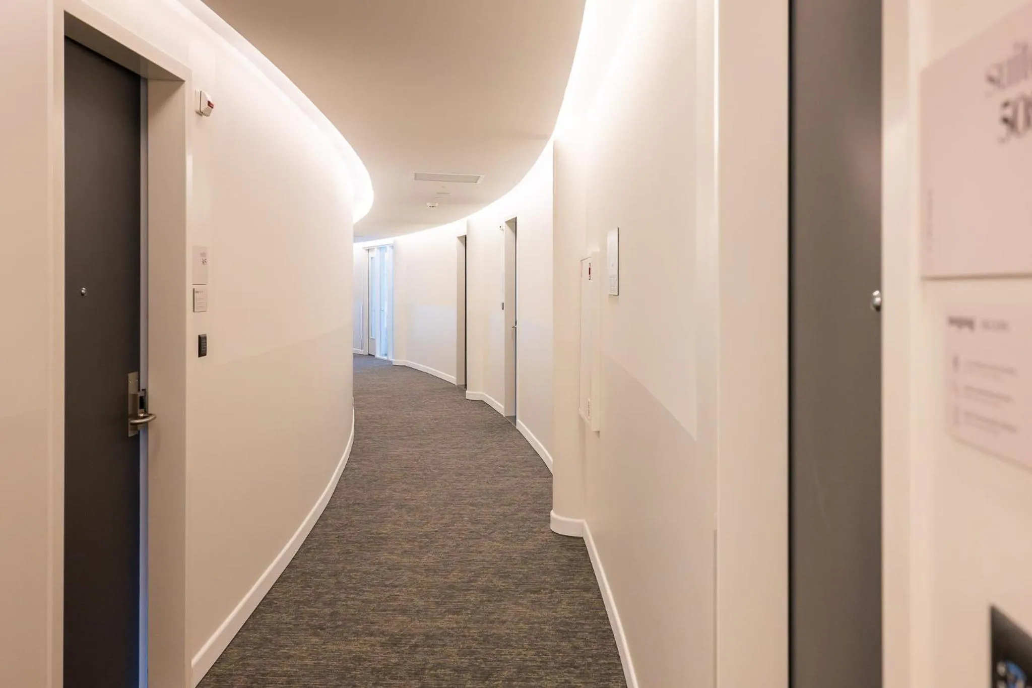 Property building in Limehome Amsterdam Gatwickstraat